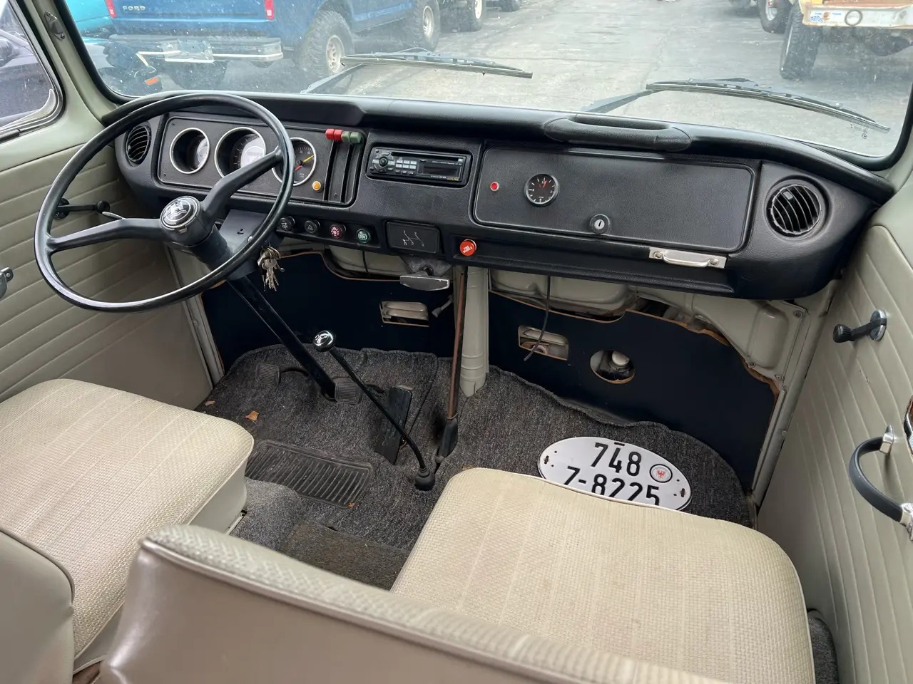 1972 Volkswagen Westfalia Camper Bus