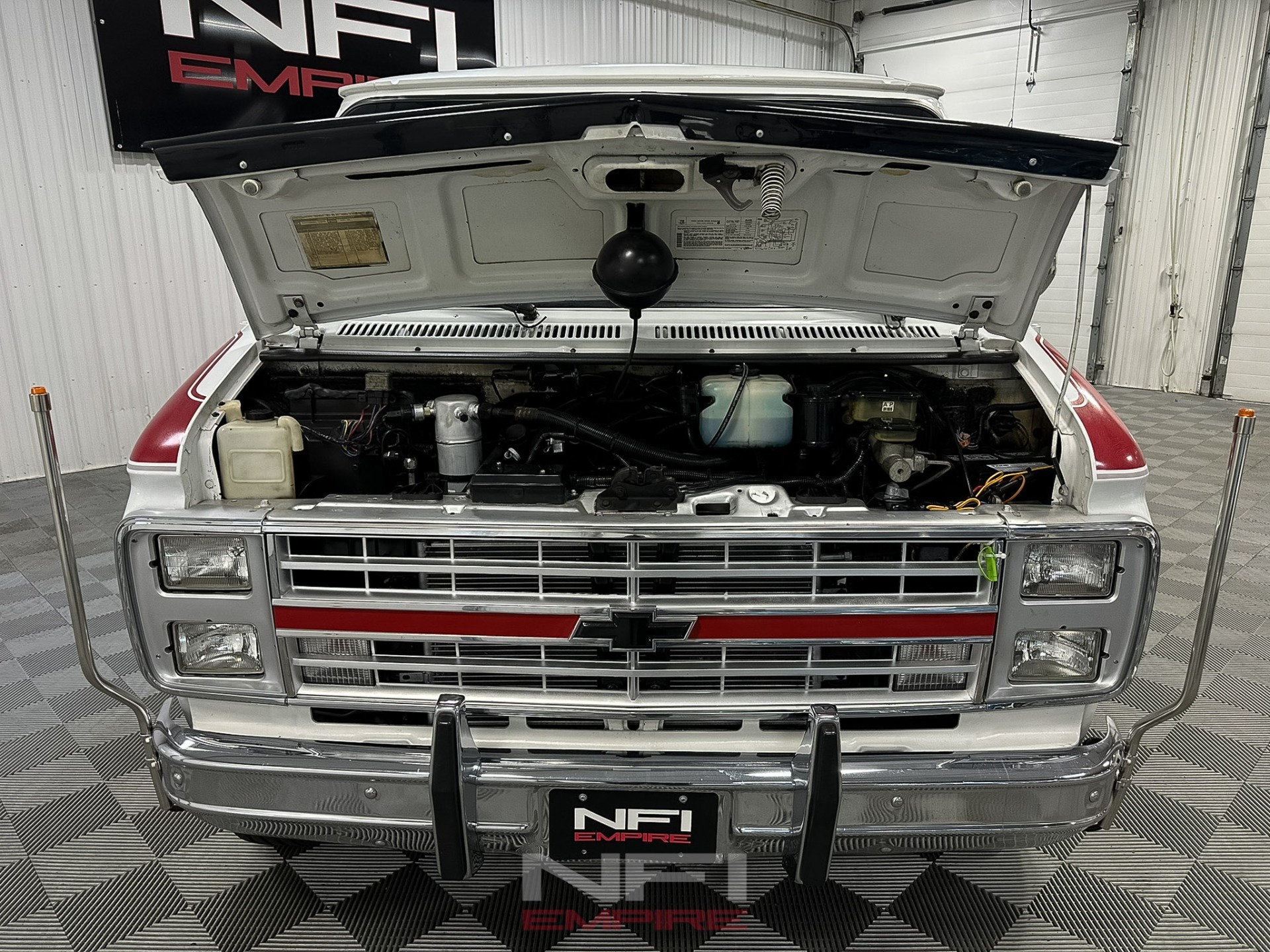 1986 Chevrolet G20 Sport Van