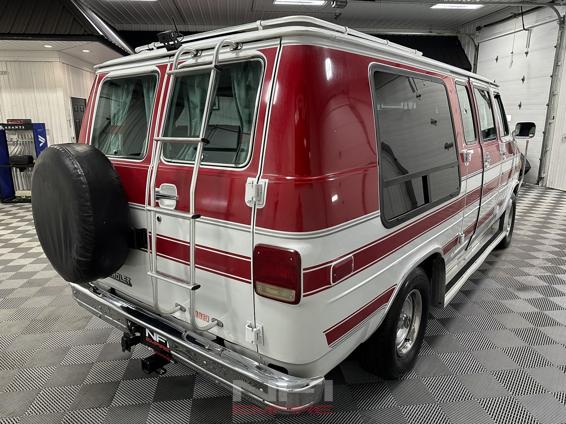 1986 Chevrolet G20 Sport Van