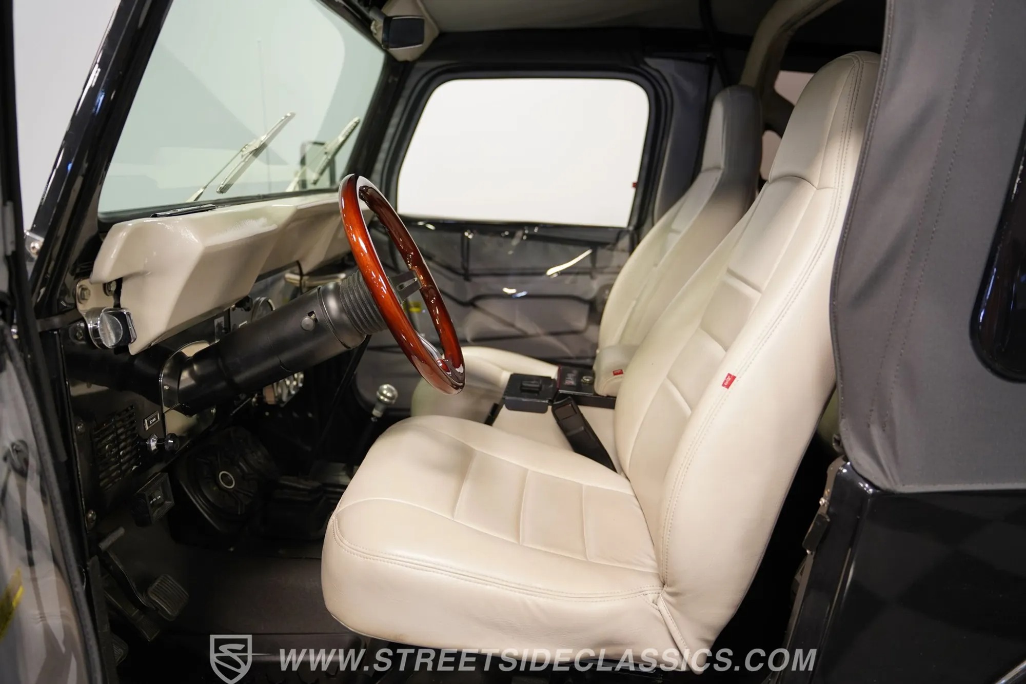 1985 Jeep CJ7 Renegade Levi's Edition Tribute