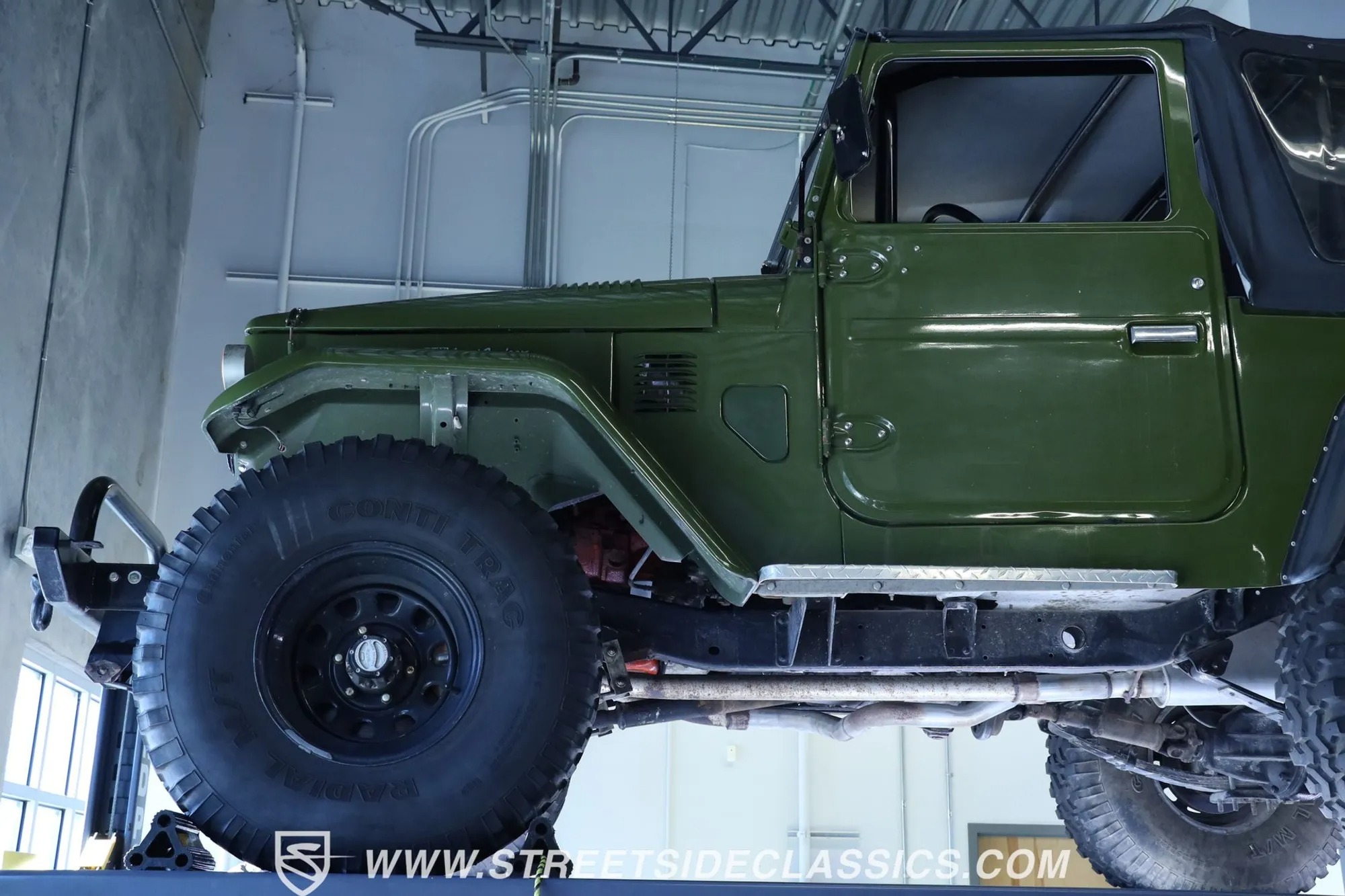 1975 Toyota Land Cruiser FJ40 Restomod