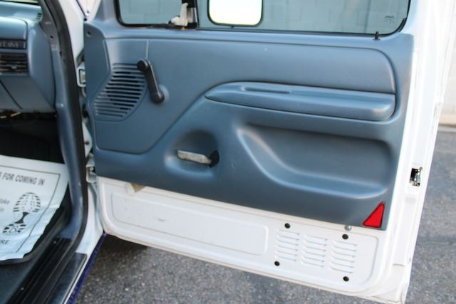 1992 Ford Bronco XL Custom