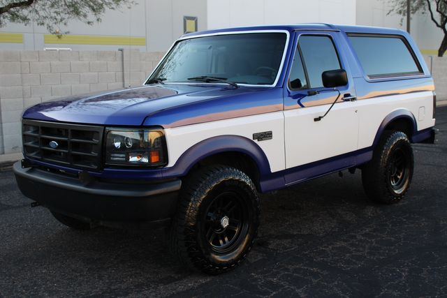 1992 Ford Bronco XL Custom - 5