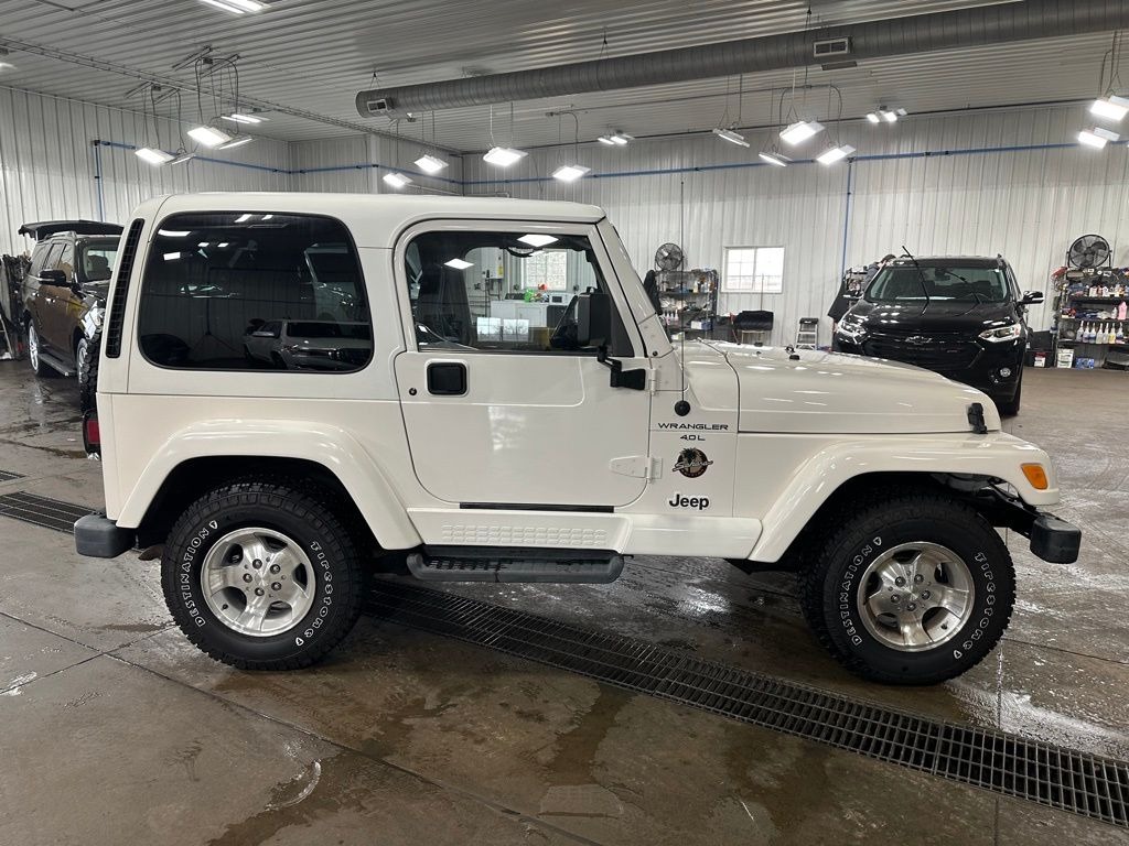 2000 Jeep Wrangler Sahara - 2
