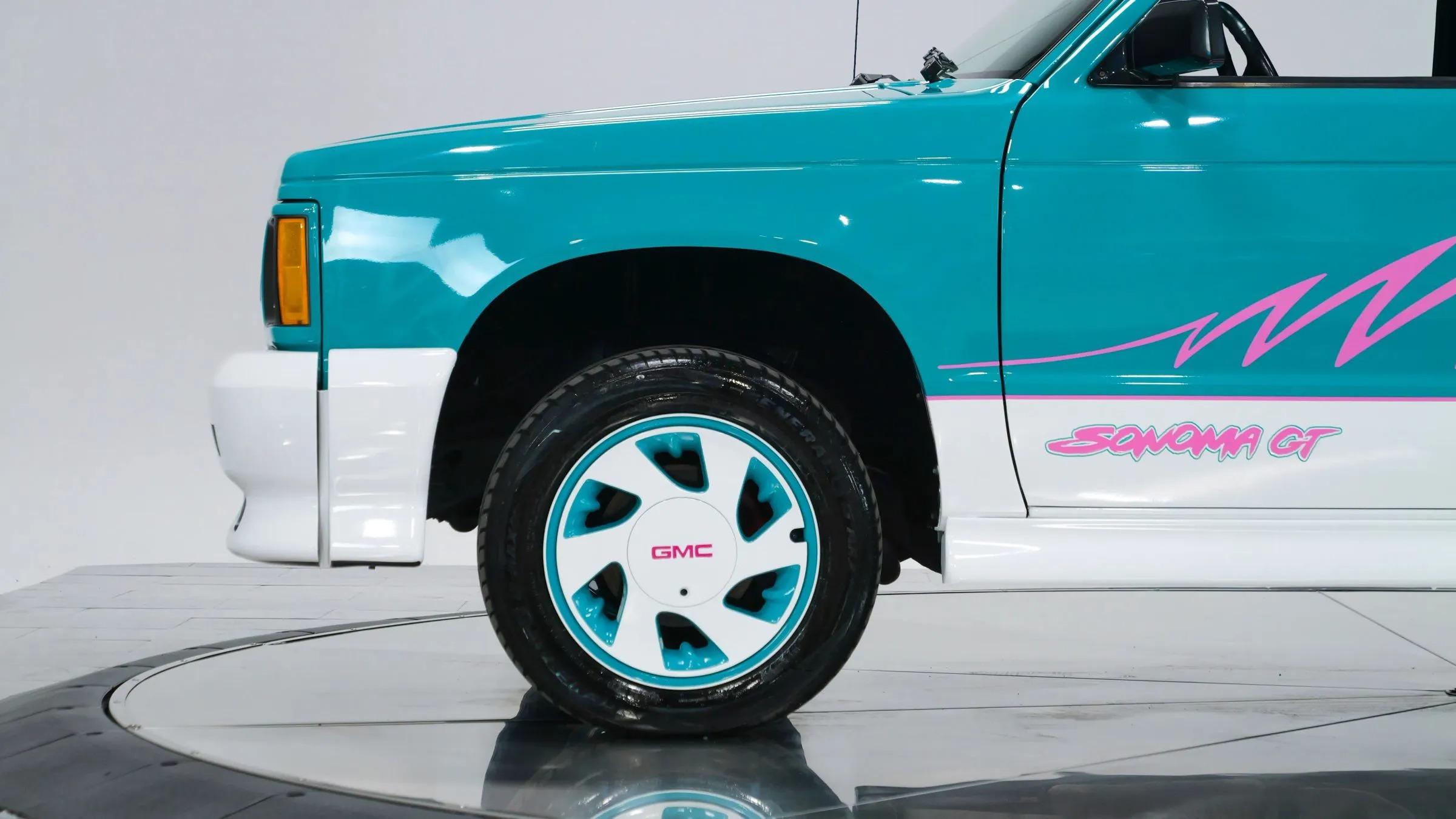 1992 GMC  Sonoma GT