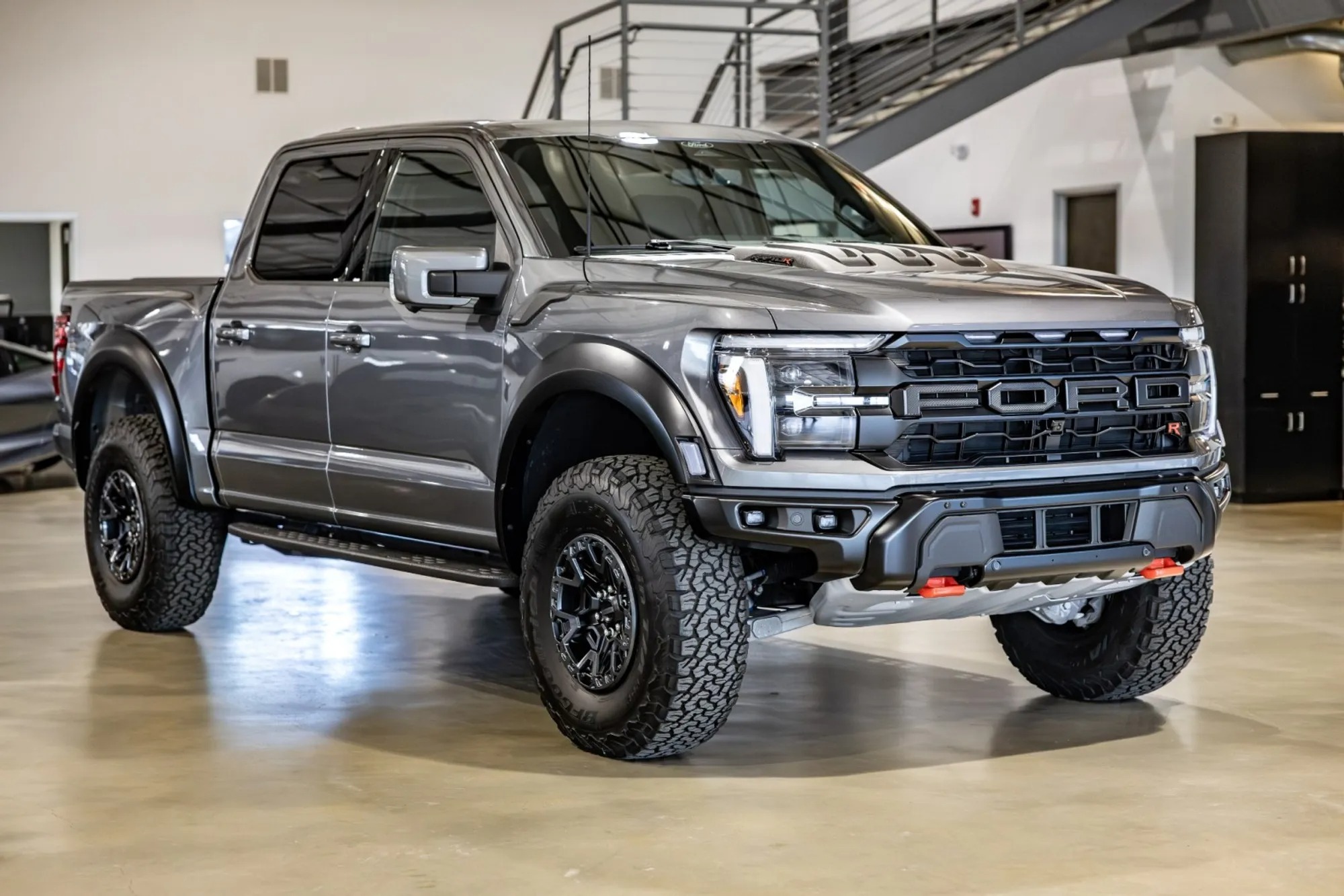 2025 Ford F-150 Raptor R