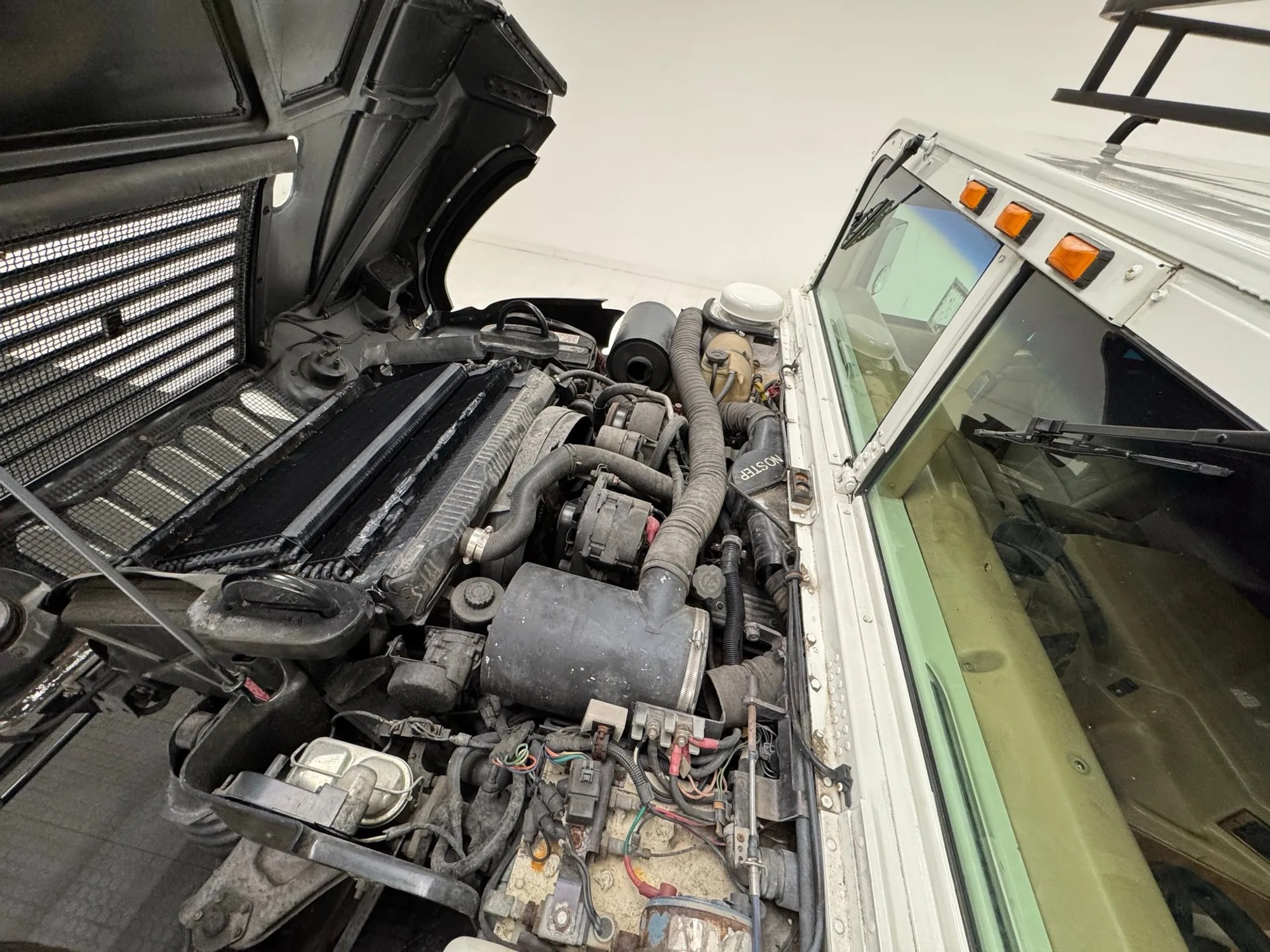 1995 AM General Hummer H1