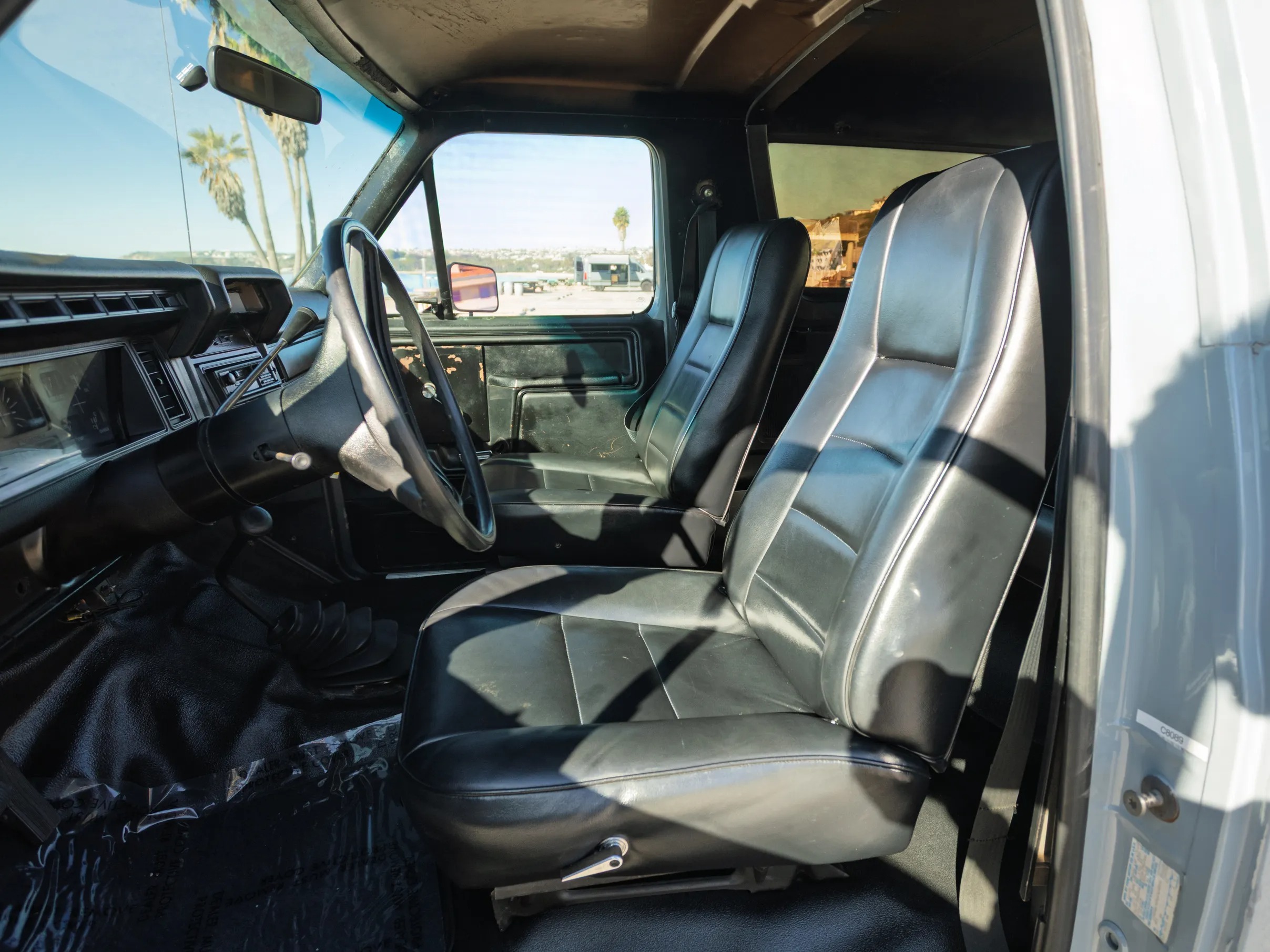 1986 Ford Bronco - 3