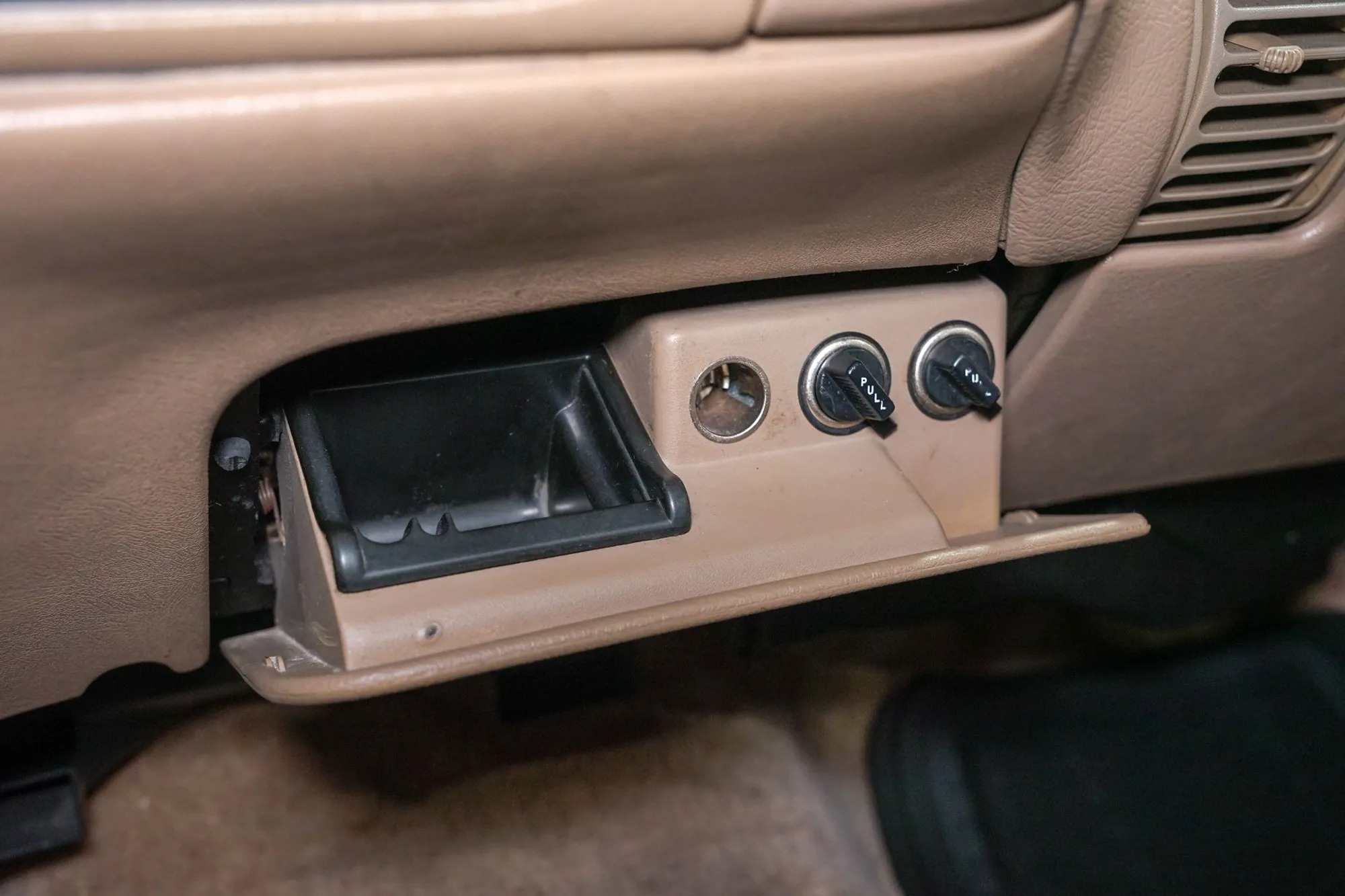 1995 Chevrolet Suburban K2500 LT