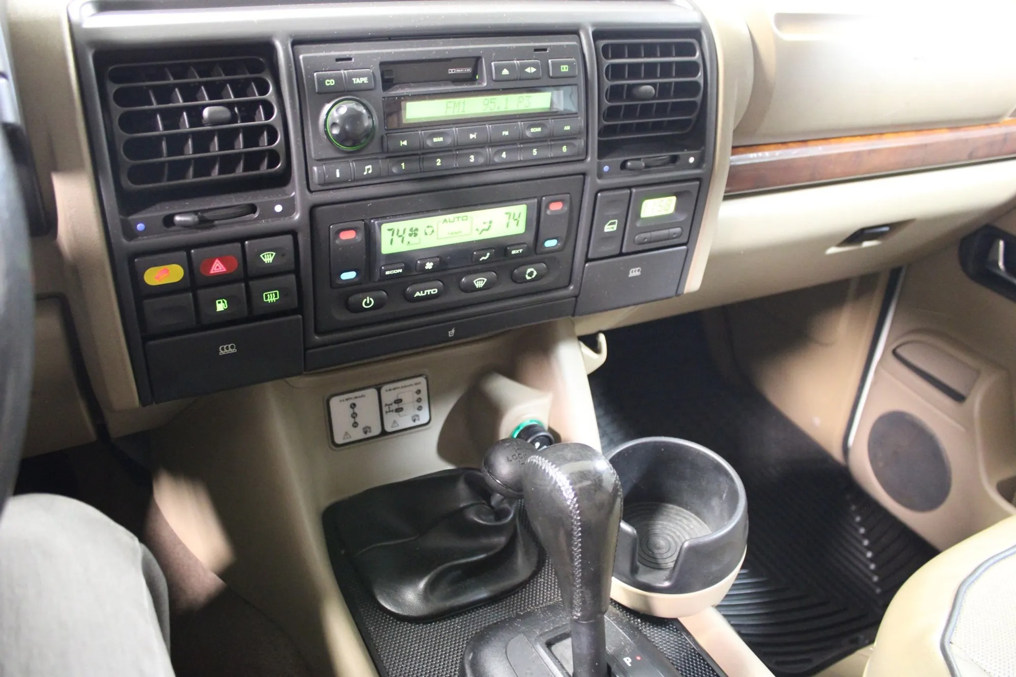 2001 Land Rover Discovery II SE