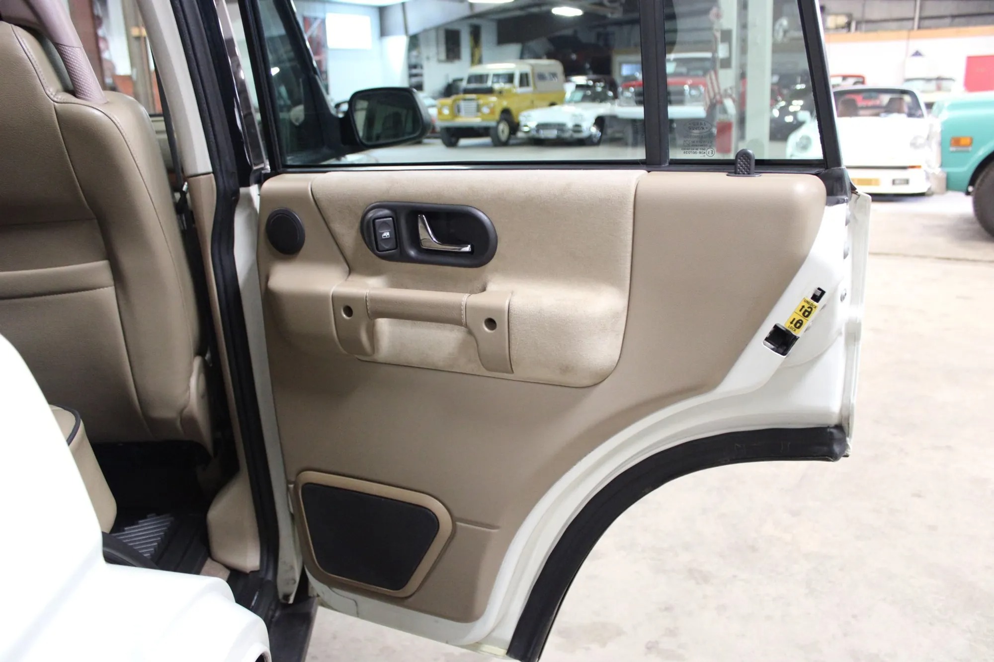 2001 Land Rover Discovery II SE