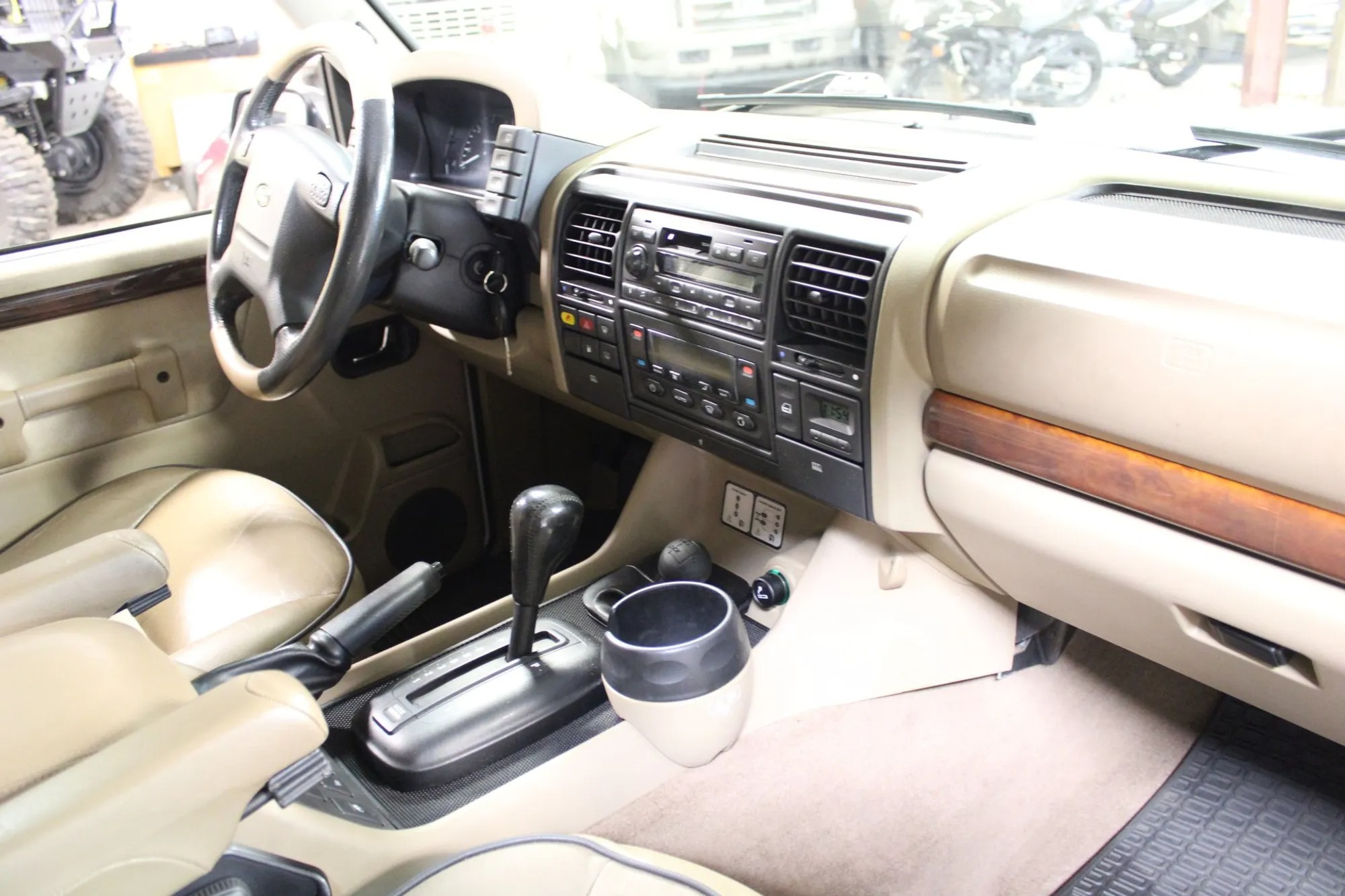 2001 Land Rover Discovery II SE