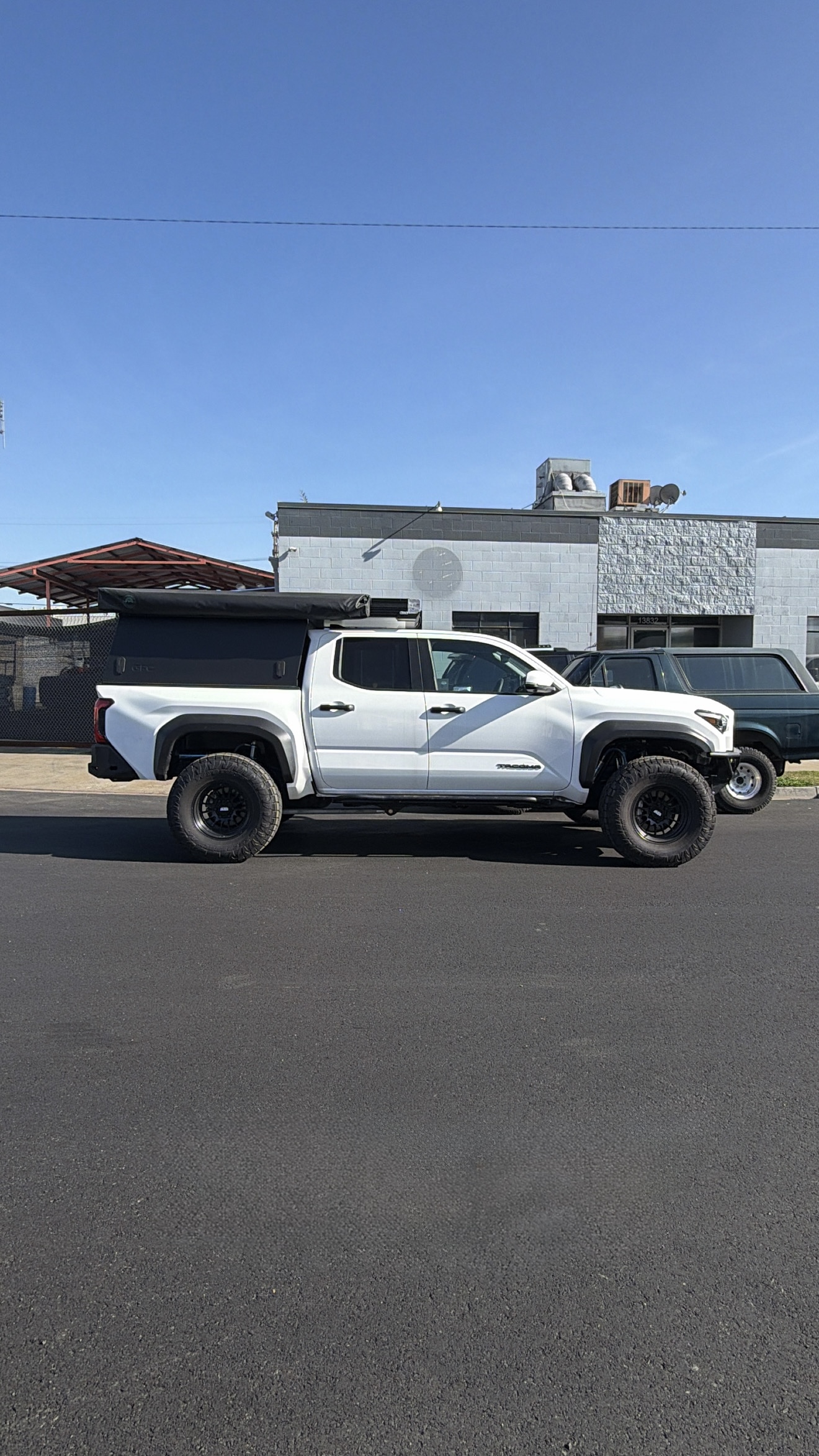 2024 Toyota Tacoma TRD Off-Road - 3