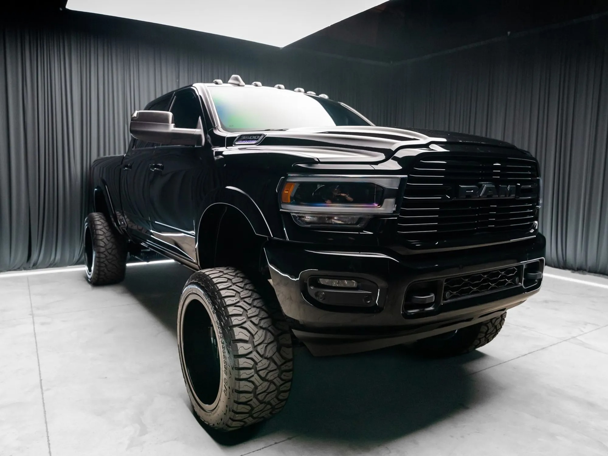 2021 RAM 3500 Laramie - 5