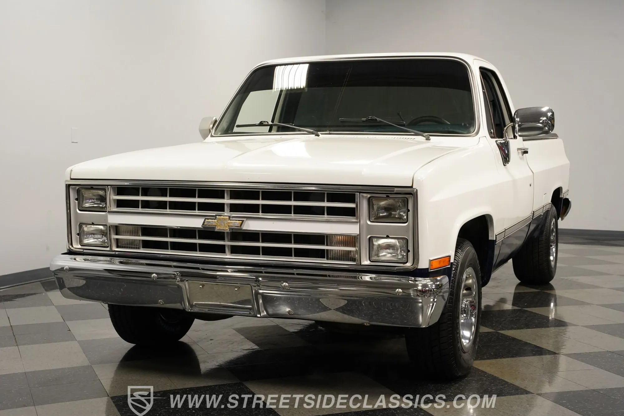 1984 Chevrolet C10 Restomod