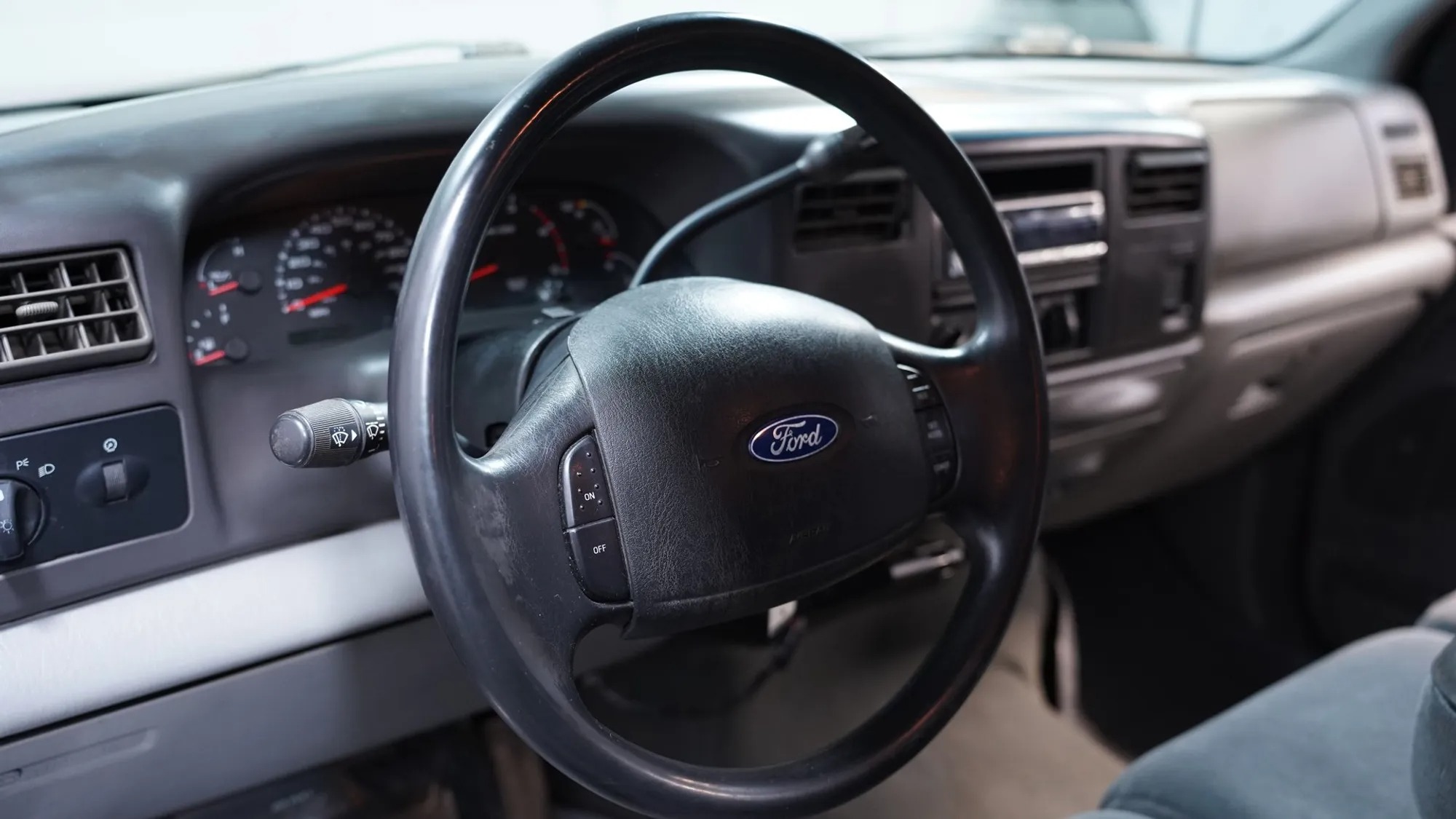 2003 Ford F-350 Super Duty XLT Dually