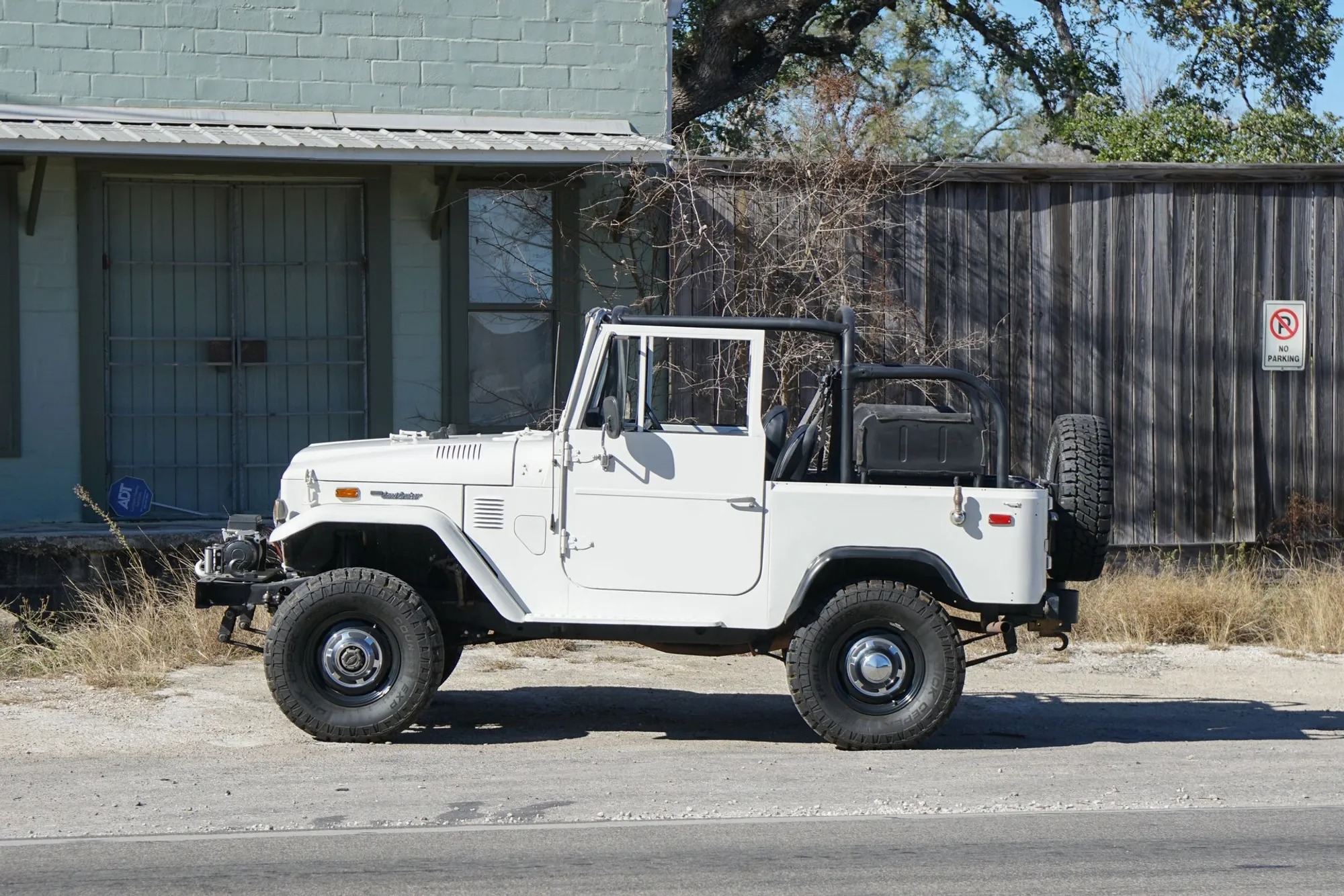 1974 Toyota Land Cruiser FJ40 - 4