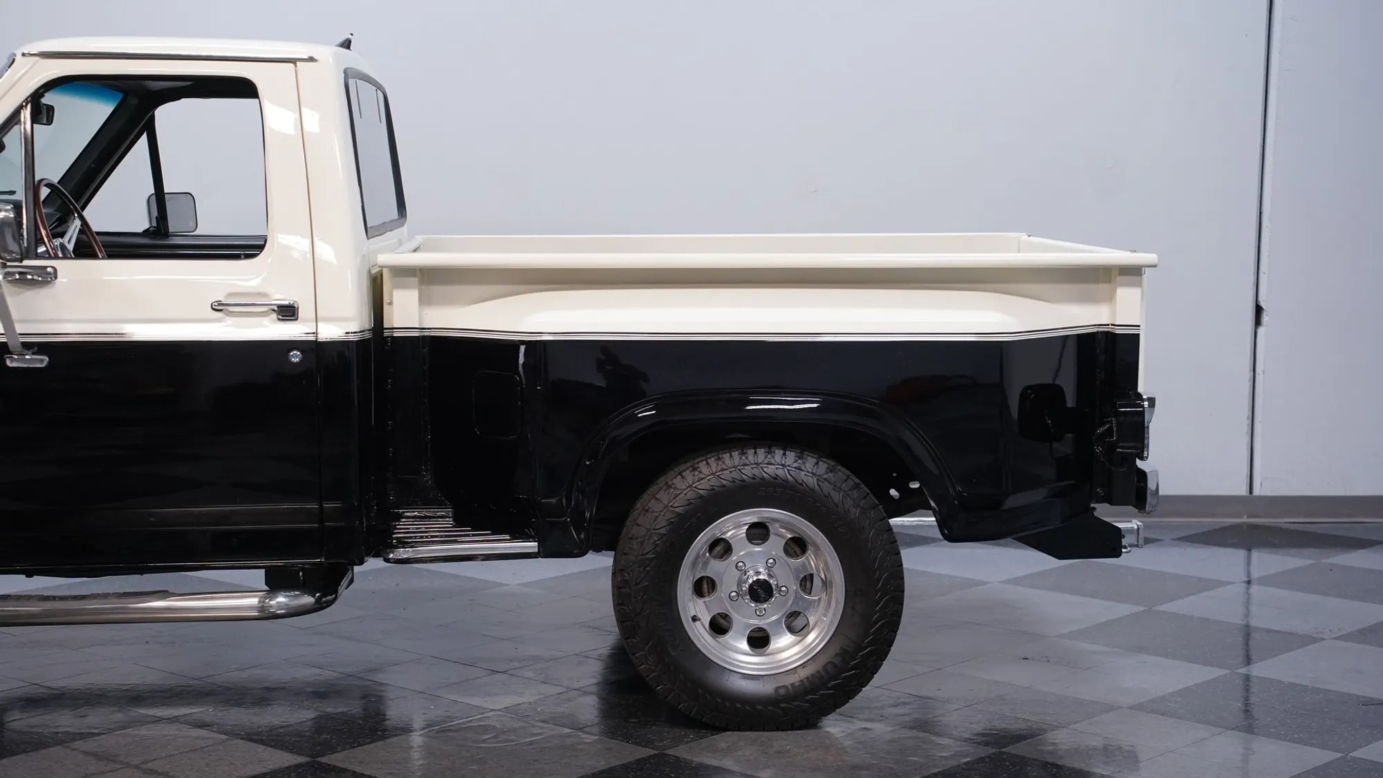 1981 Ford F-100 Custom Flareside