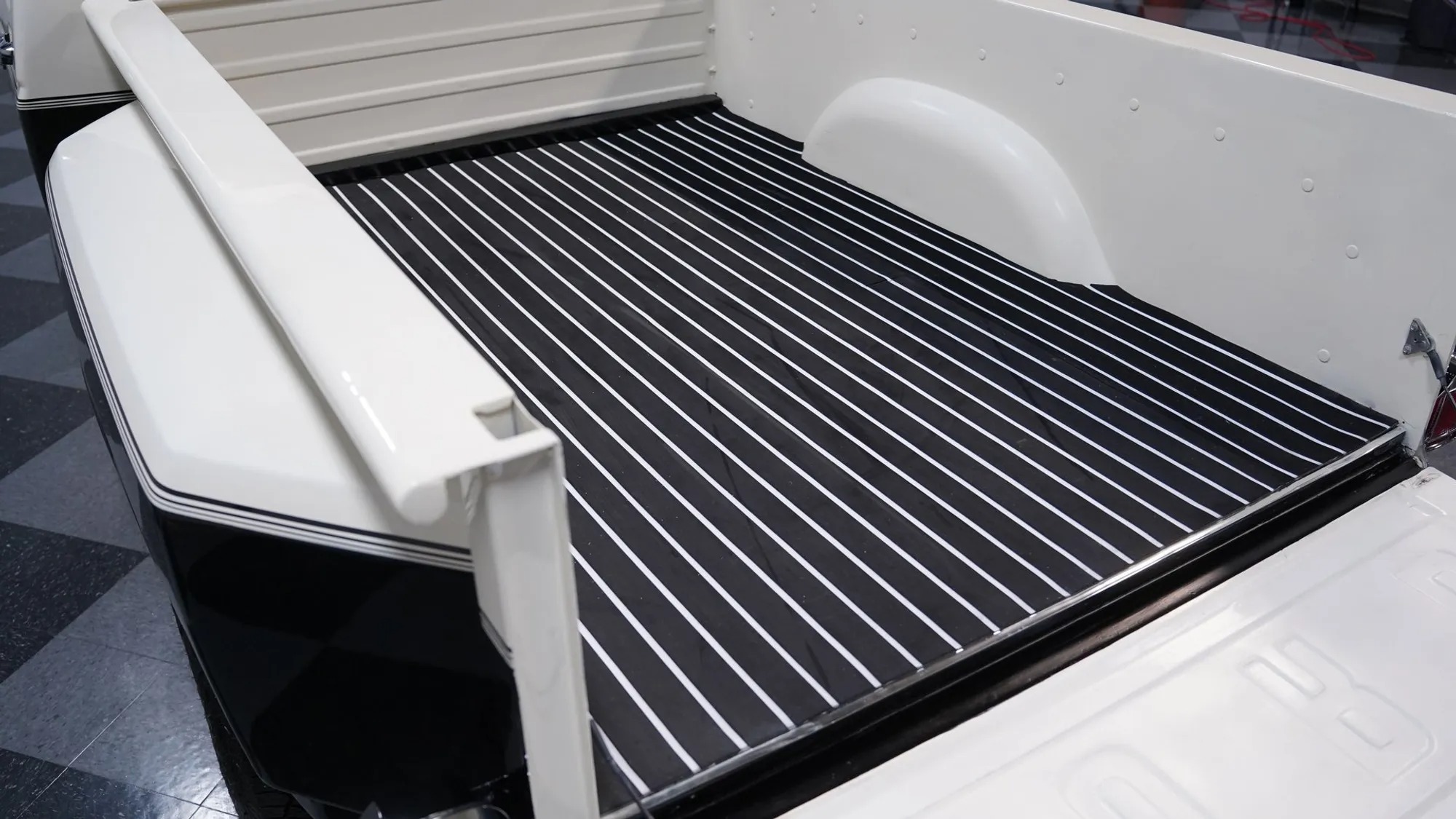 1981 Ford F-100 Custom Flareside