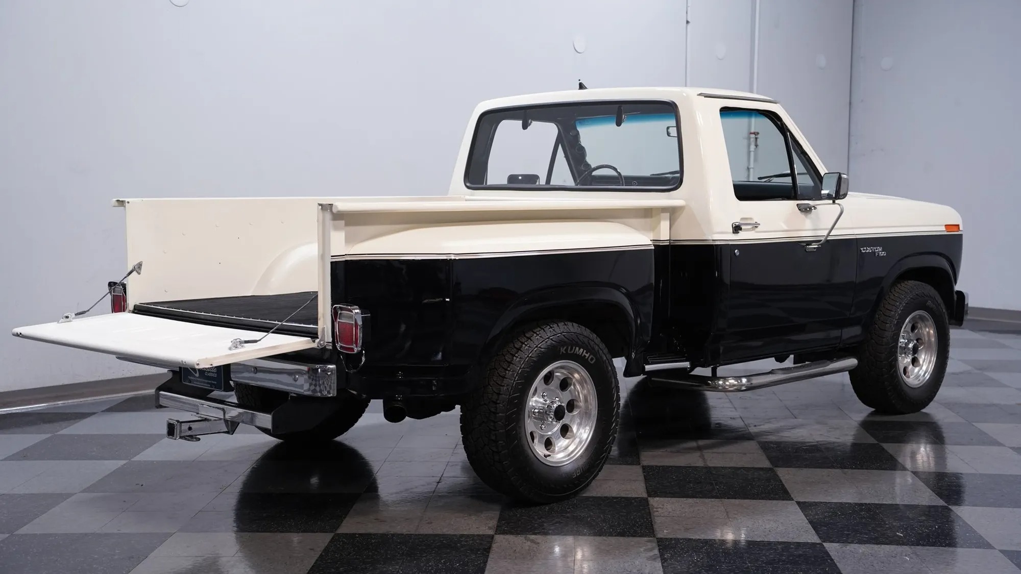 1981 Ford F-100 Custom Flareside
