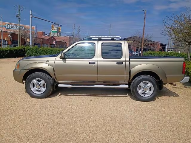 2001 Nissan Frontier SE - 2