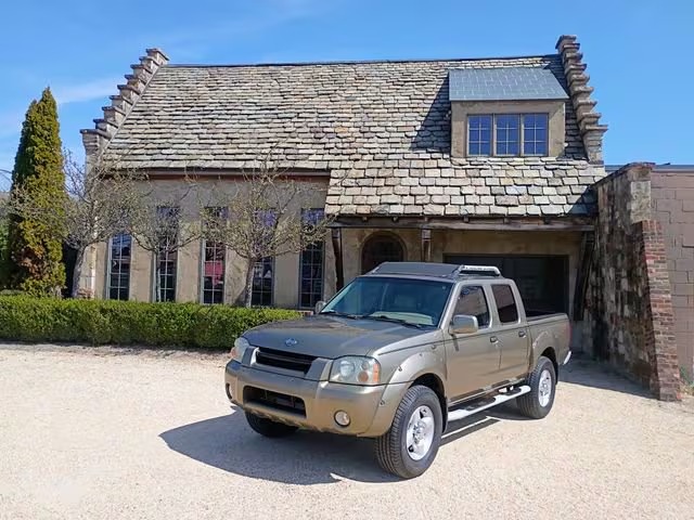2001 Nissan Frontier SE - 4