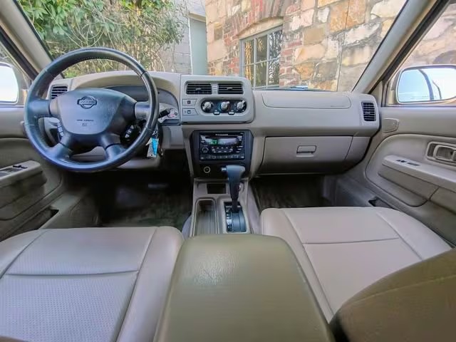 2001 Nissan Frontier SE