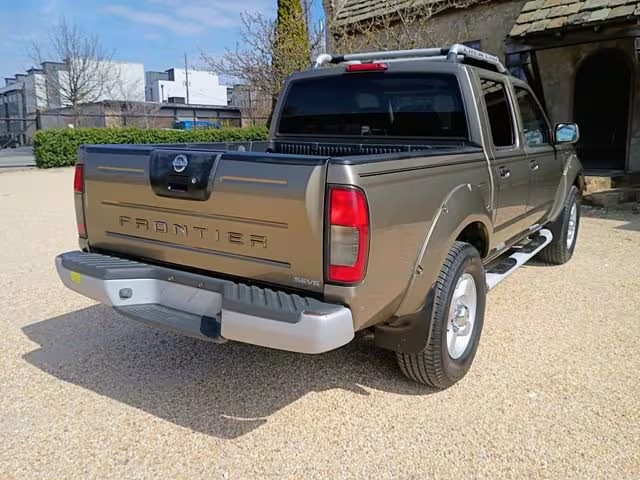 2001 Nissan Frontier SE
