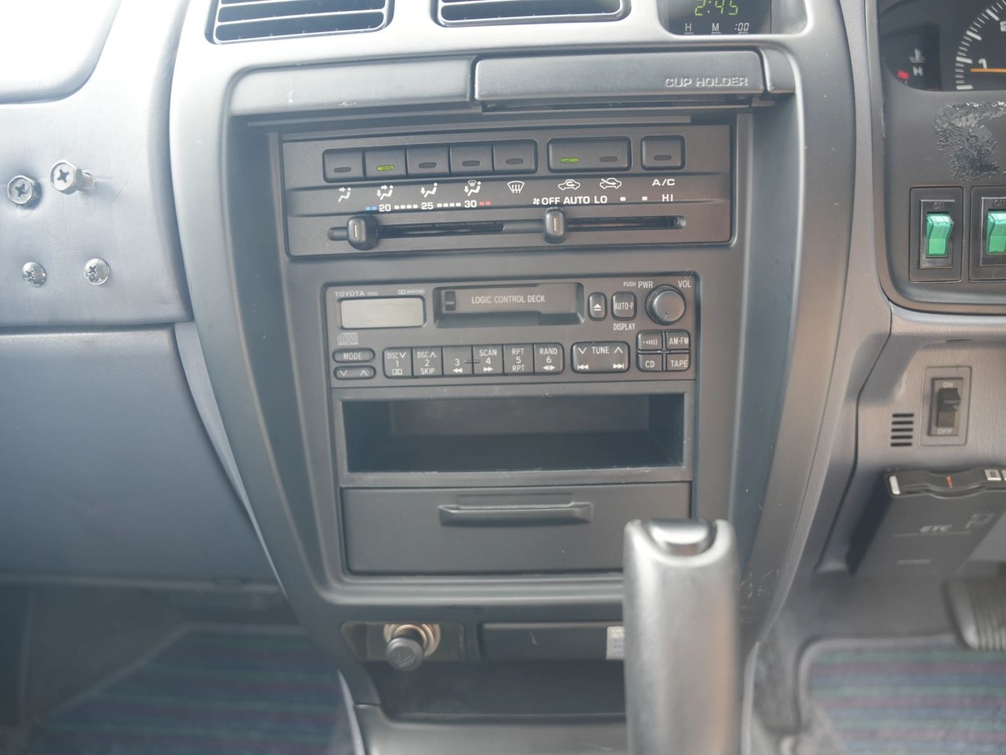 1998 Toyota Hilux Surf SSR-X