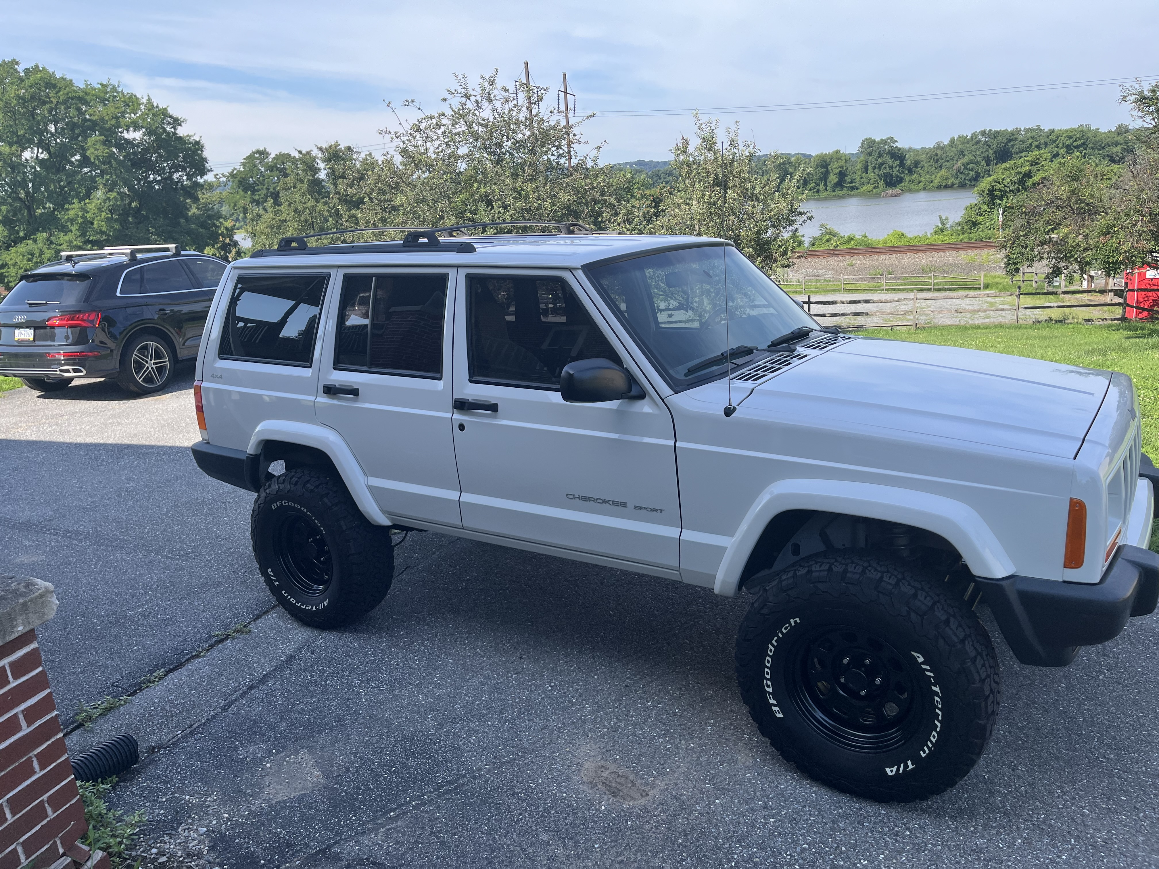 1999 Jeep Cherokee Classic - 3