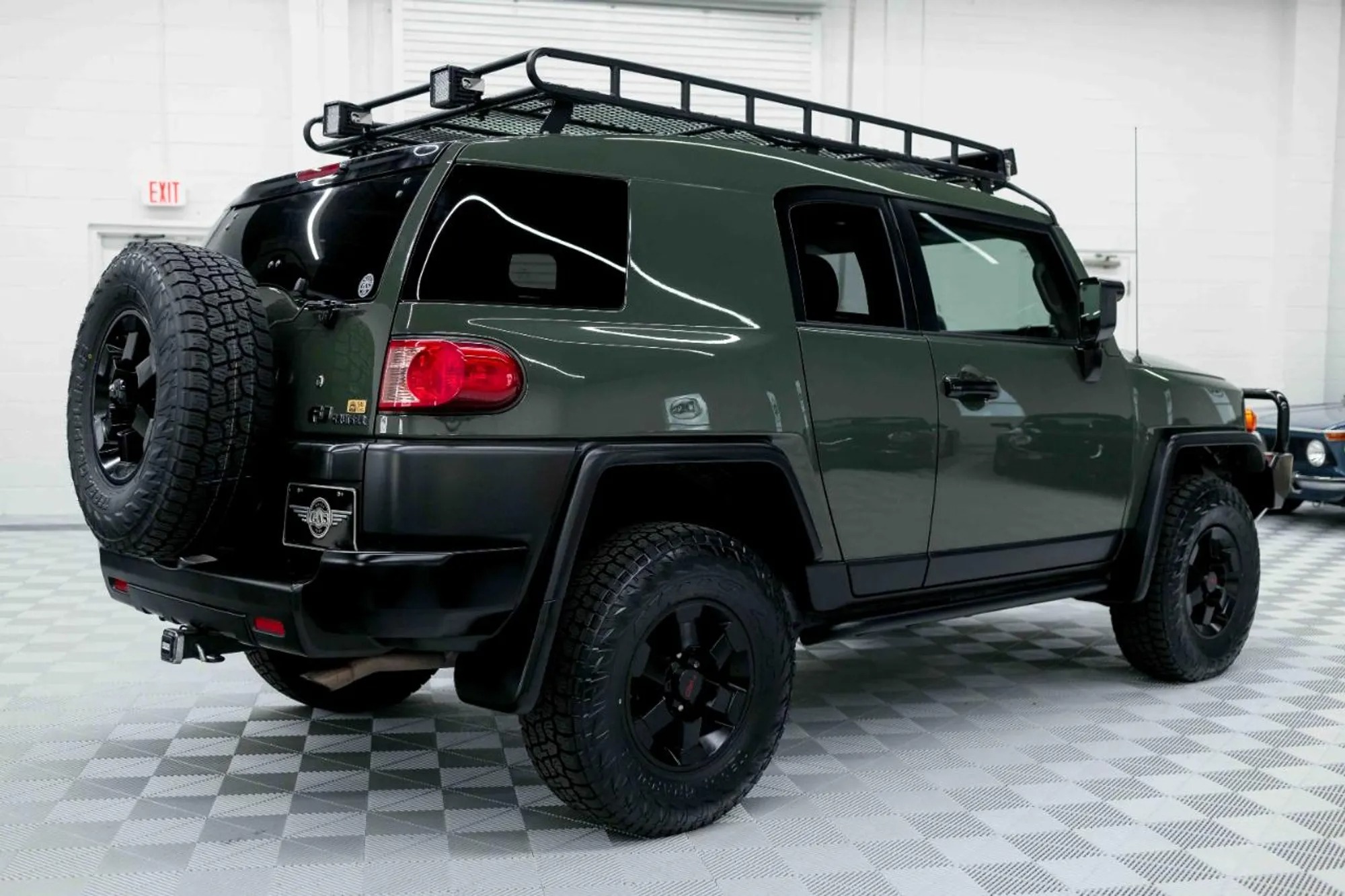 30k-Mile 2011 Toyota FJ Cruiser Trail Teams