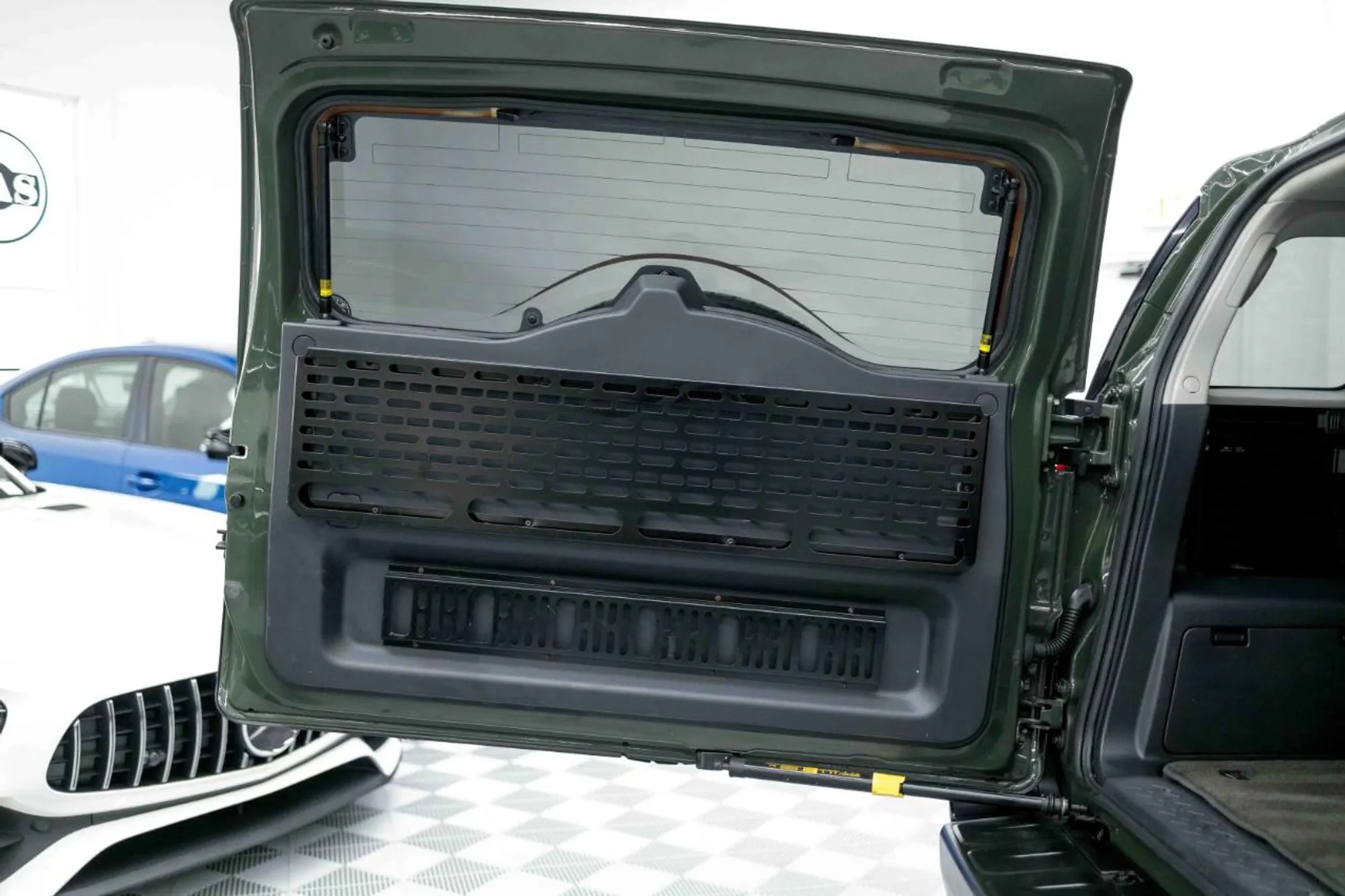 30k-Mile 2011 Toyota FJ Cruiser Trail Teams