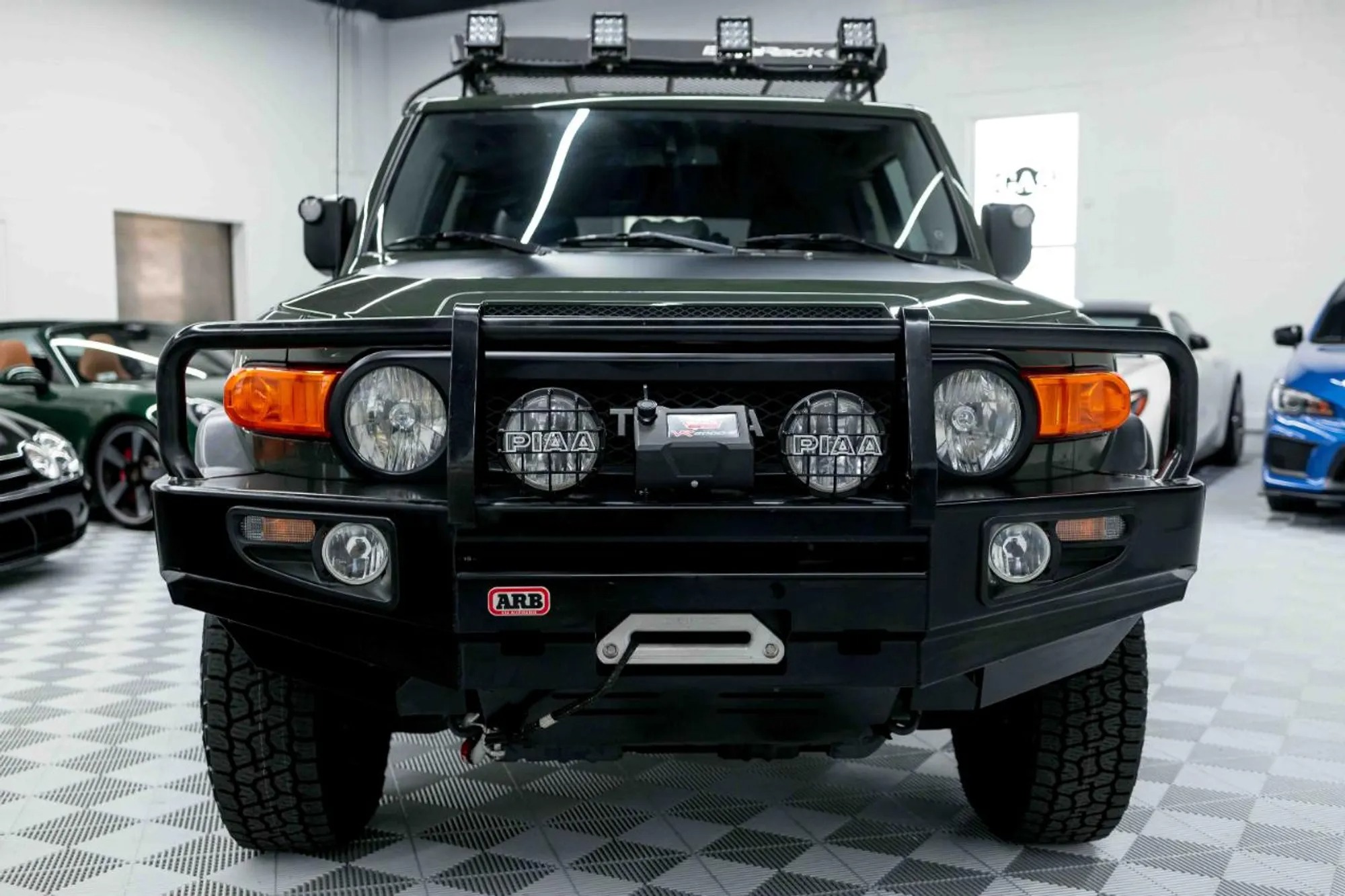 30k-Mile 2011 Toyota FJ Cruiser Trail Teams - 3
