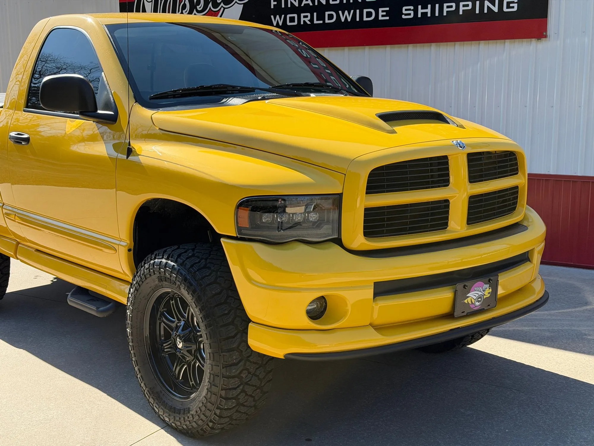 2004 Dodge Ram 1500 Rumble Bee - 3