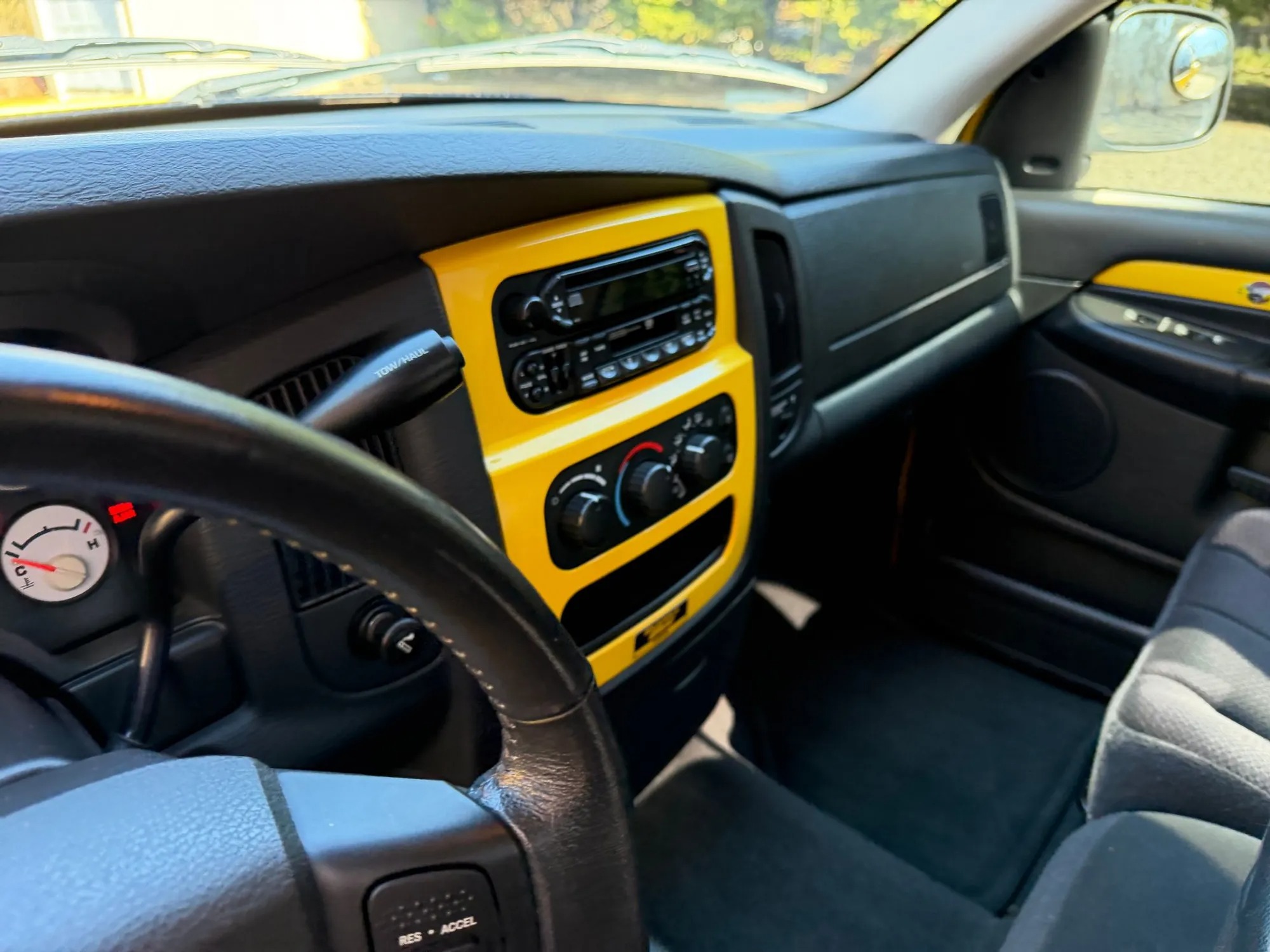 2004 Dodge Ram 1500 Rumble Bee