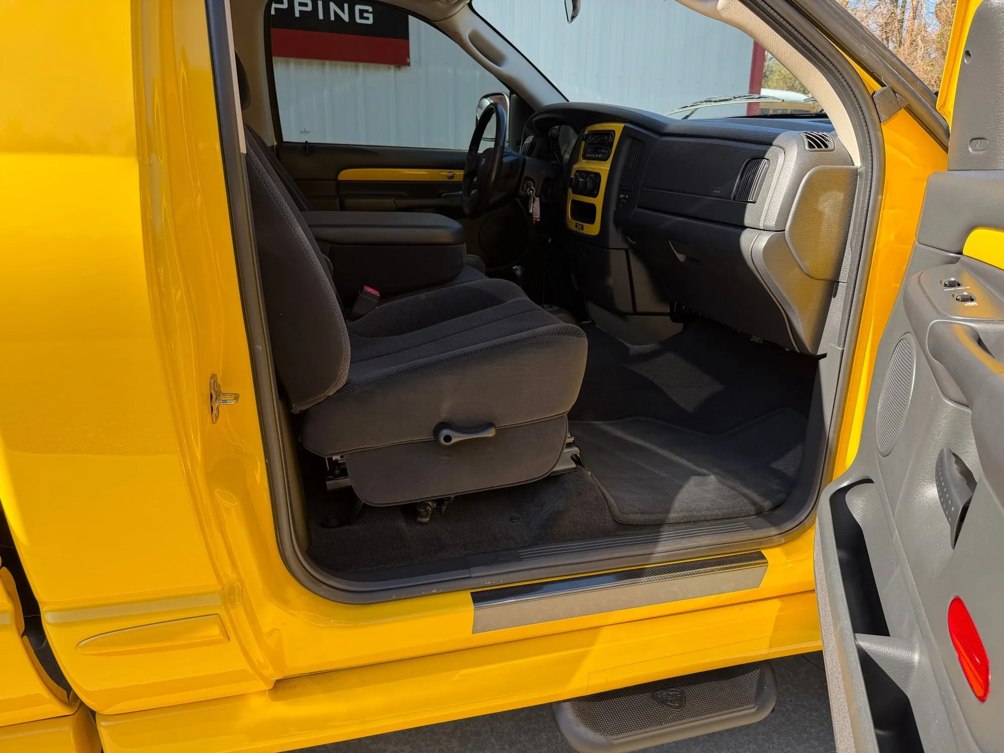 2004 Dodge Ram 1500 Rumble Bee