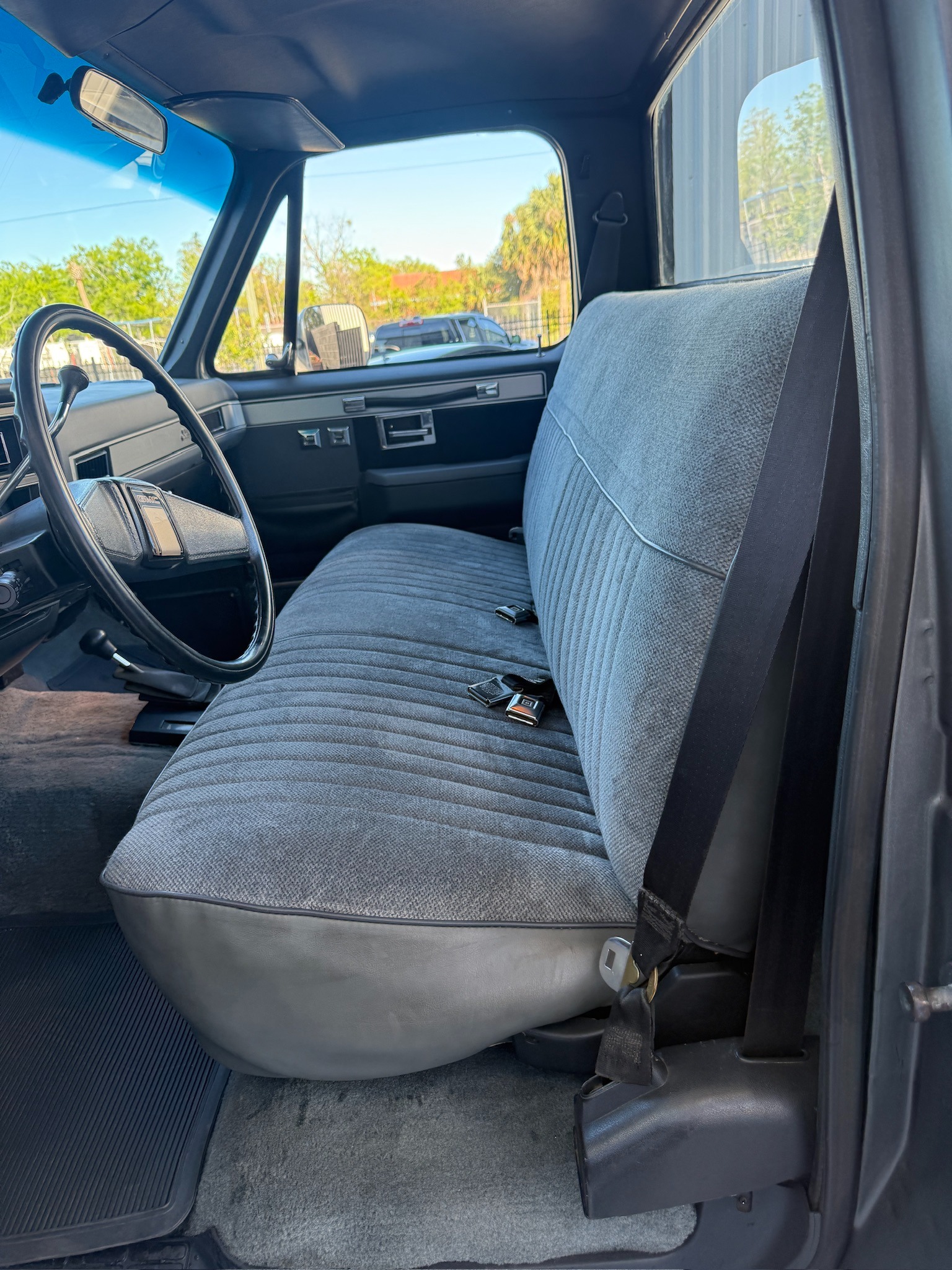 1987 GMC Sierra Classic V-15