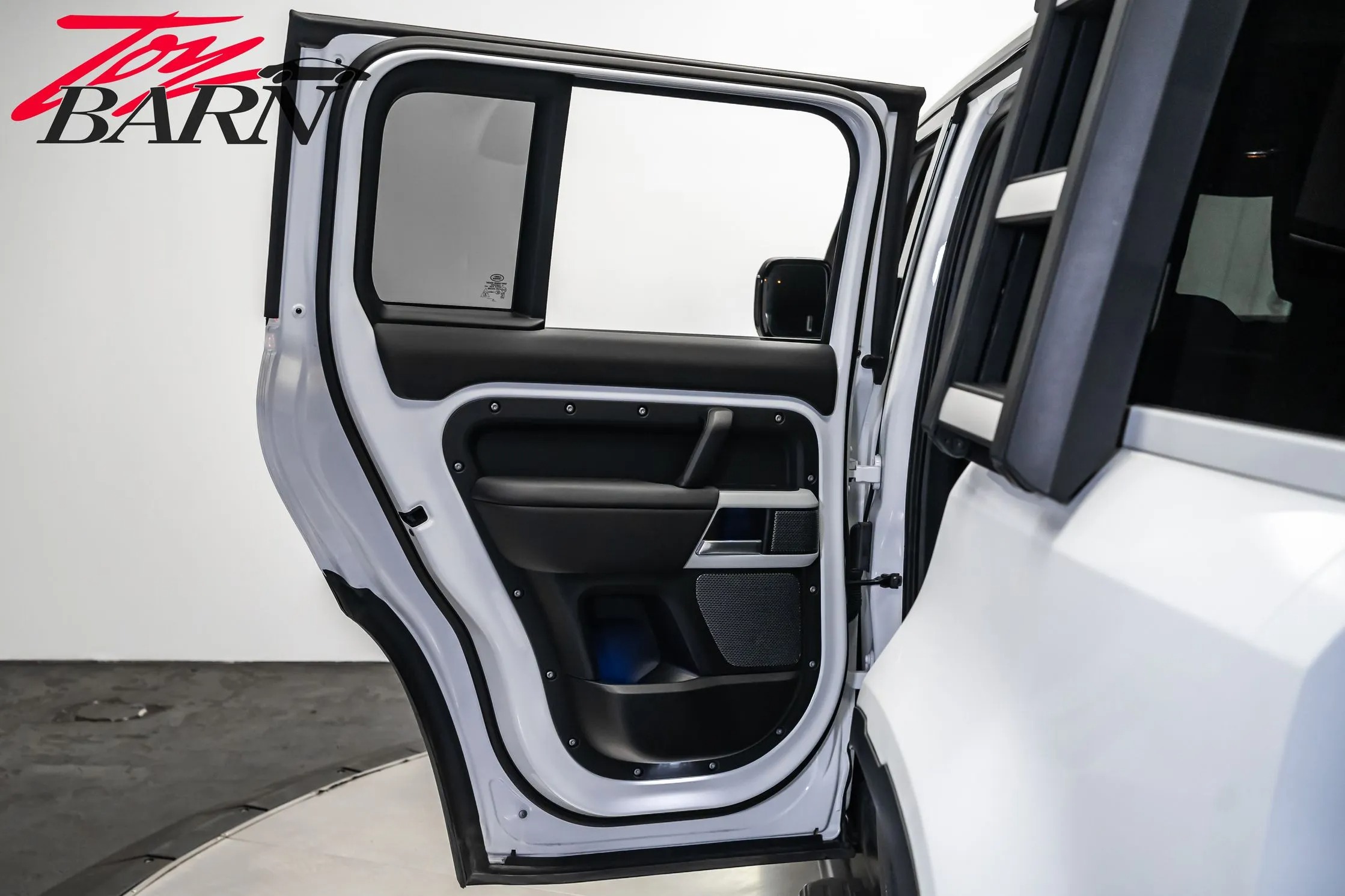 2024 Land Rover Defender 110 S