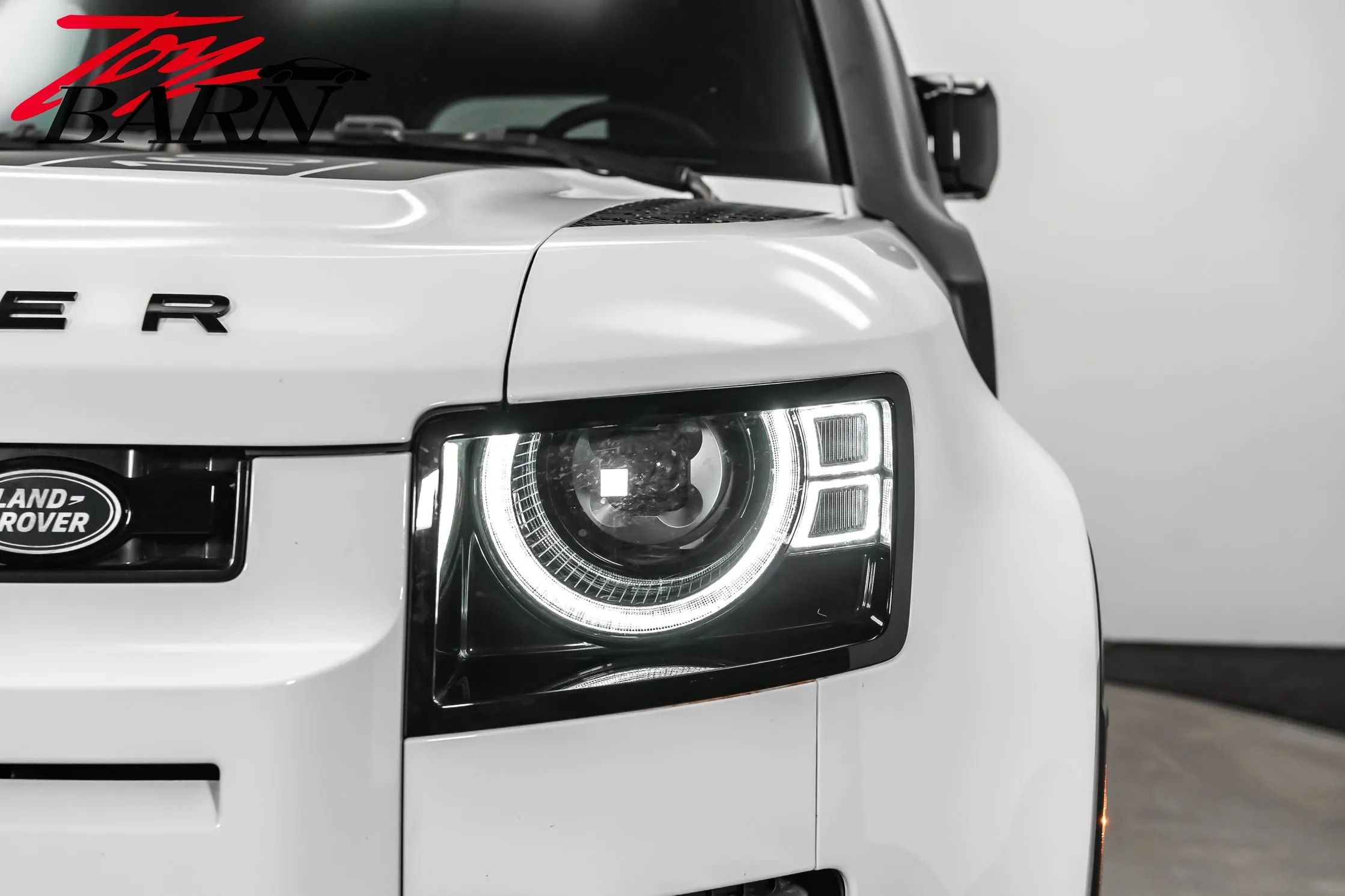 2024 Land Rover Defender 110 S