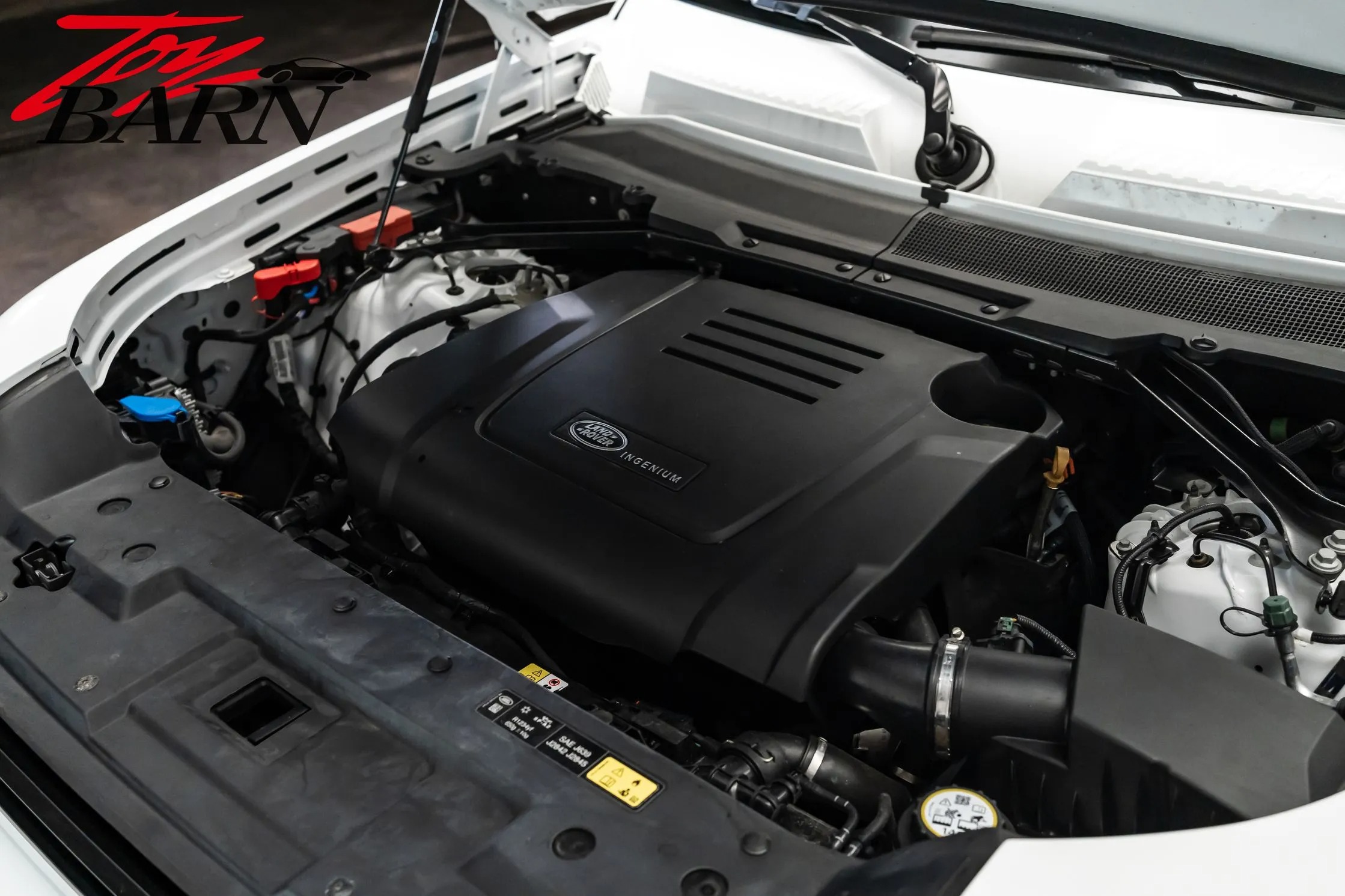 2024 Land Rover Defender 110 S - 3