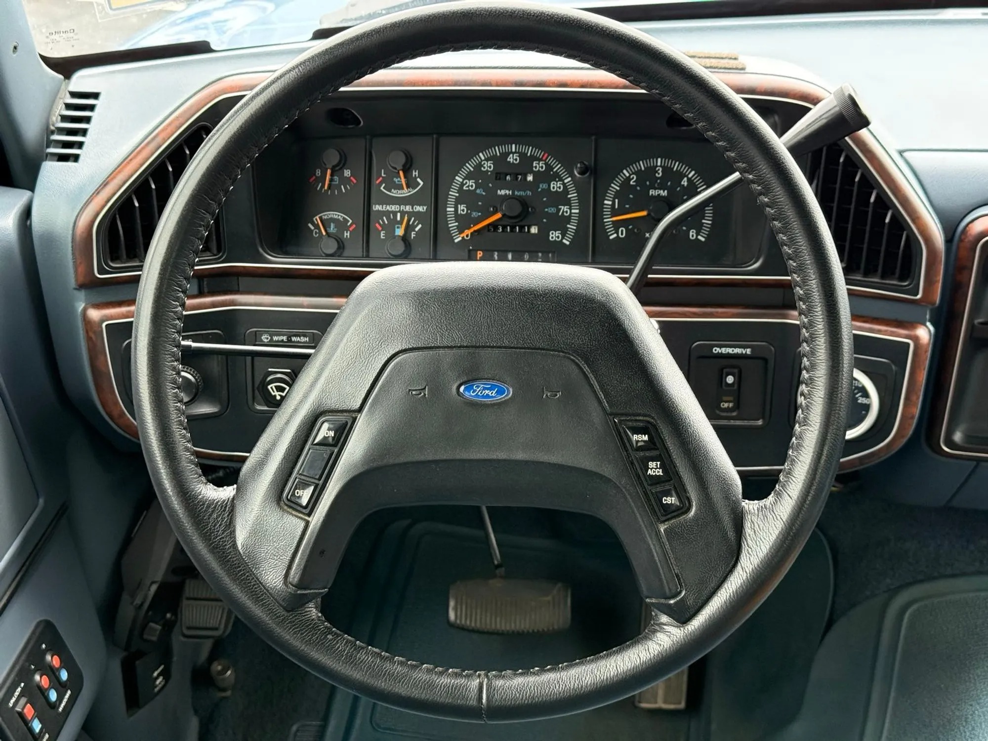 1990 Ford F-350 XLT Lariat