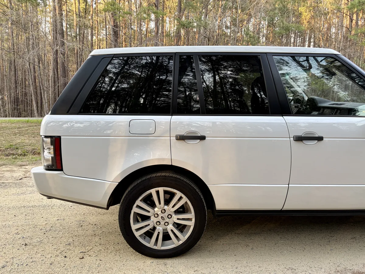 2011 Range Rover HSE Luxury