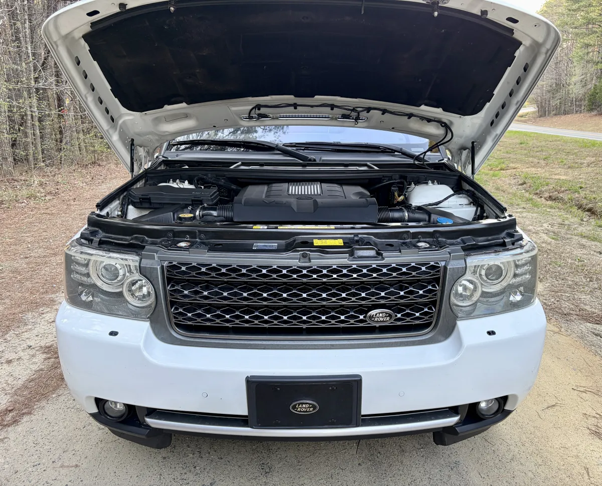 2011 Range Rover HSE Luxury