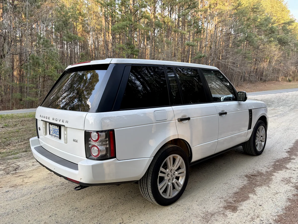 2011 Range Rover HSE Luxury