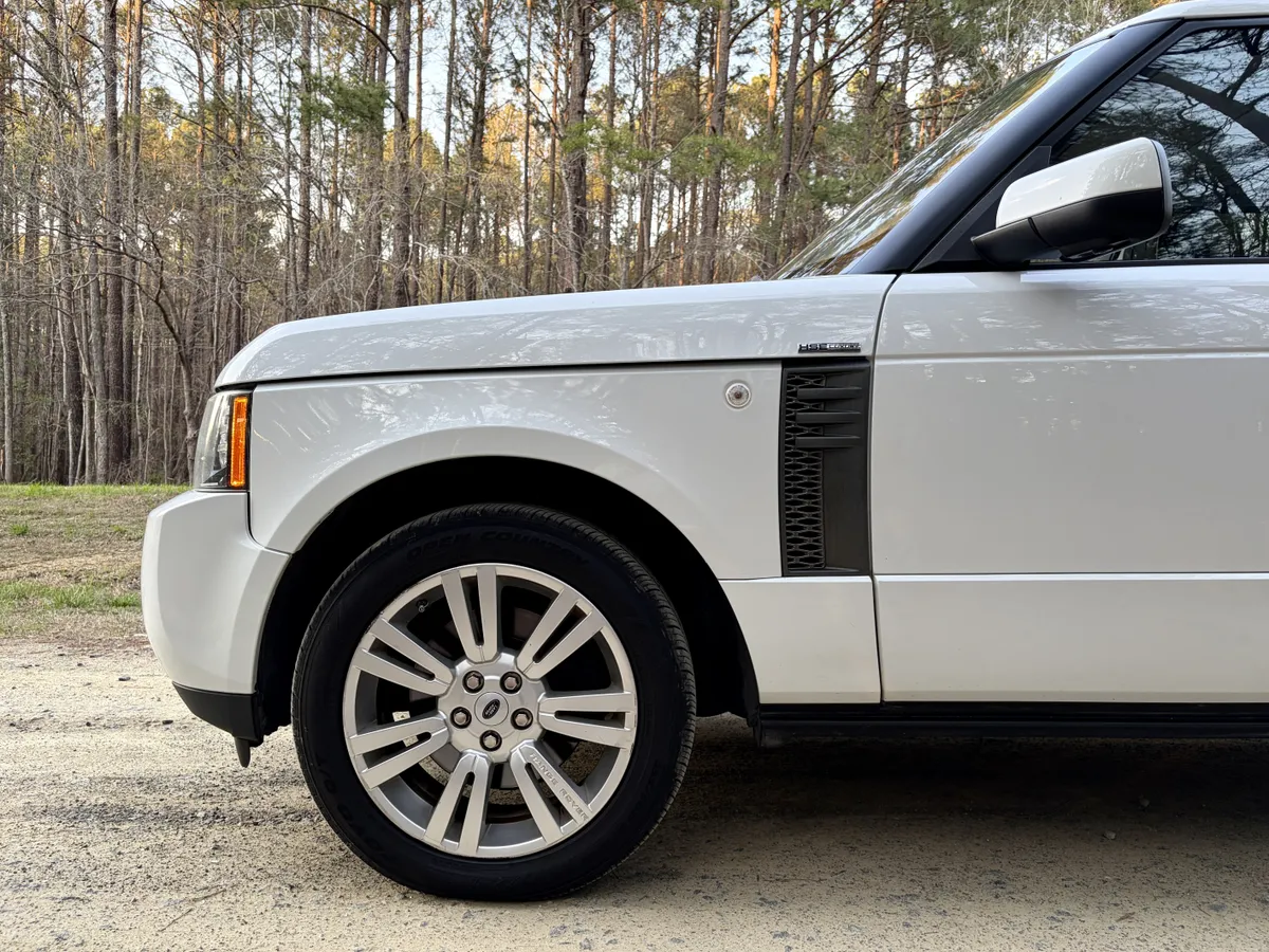 2011 Range Rover HSE Luxury