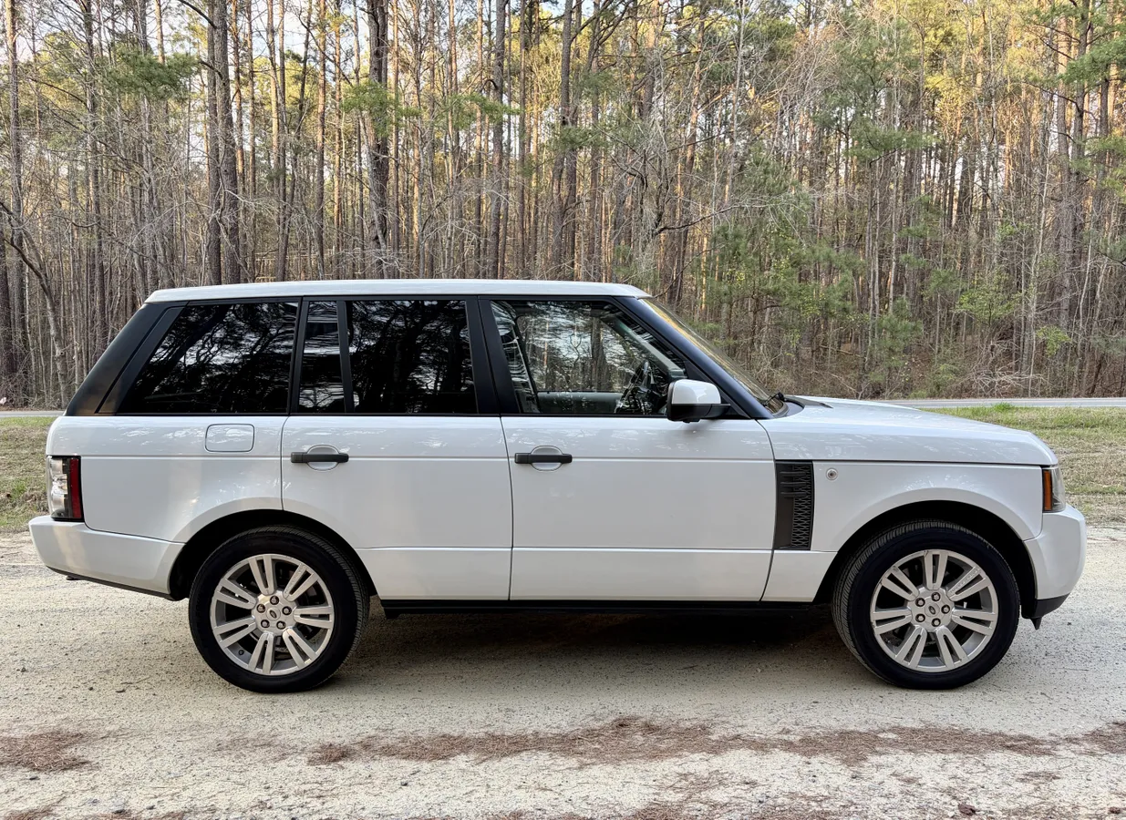 2011 Range Rover HSE Luxury