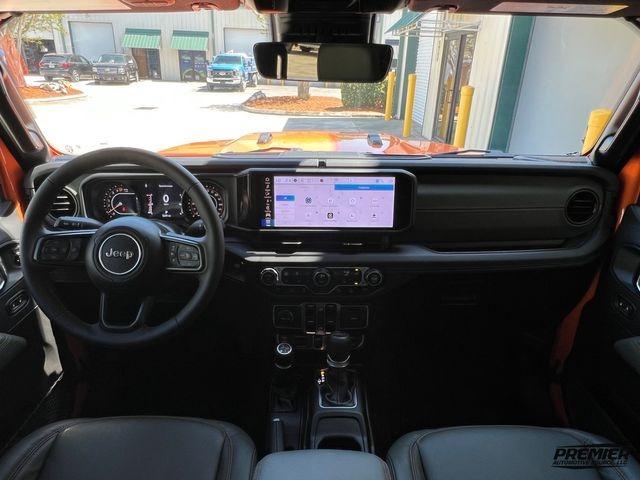 2025 Jeep Gladiator Mojave X