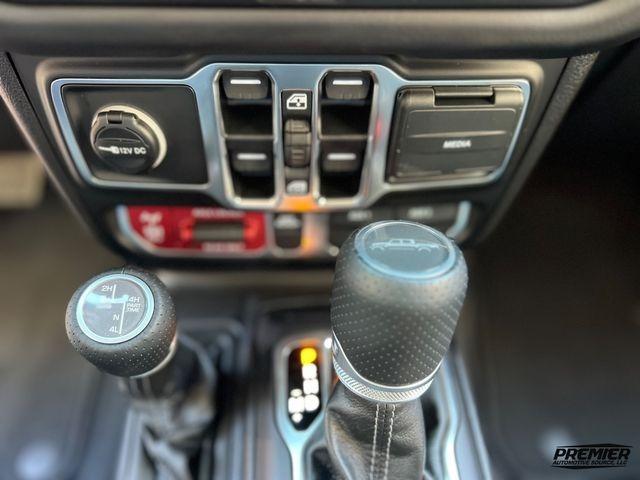 2025 Jeep Gladiator Mojave X