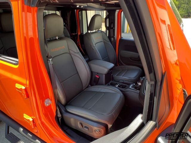 2025 Jeep Gladiator Mojave X