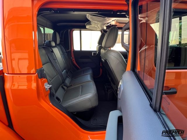 2025 Jeep Gladiator Mojave X